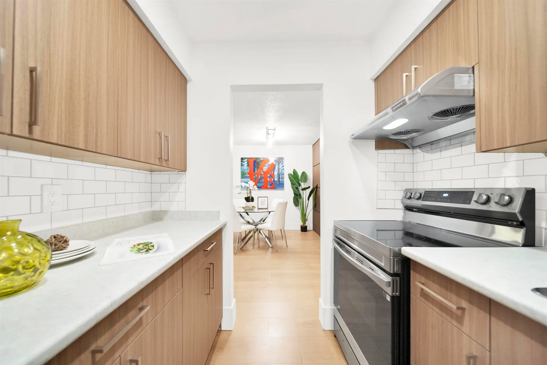 #207 37 Agnes Street - Image 7