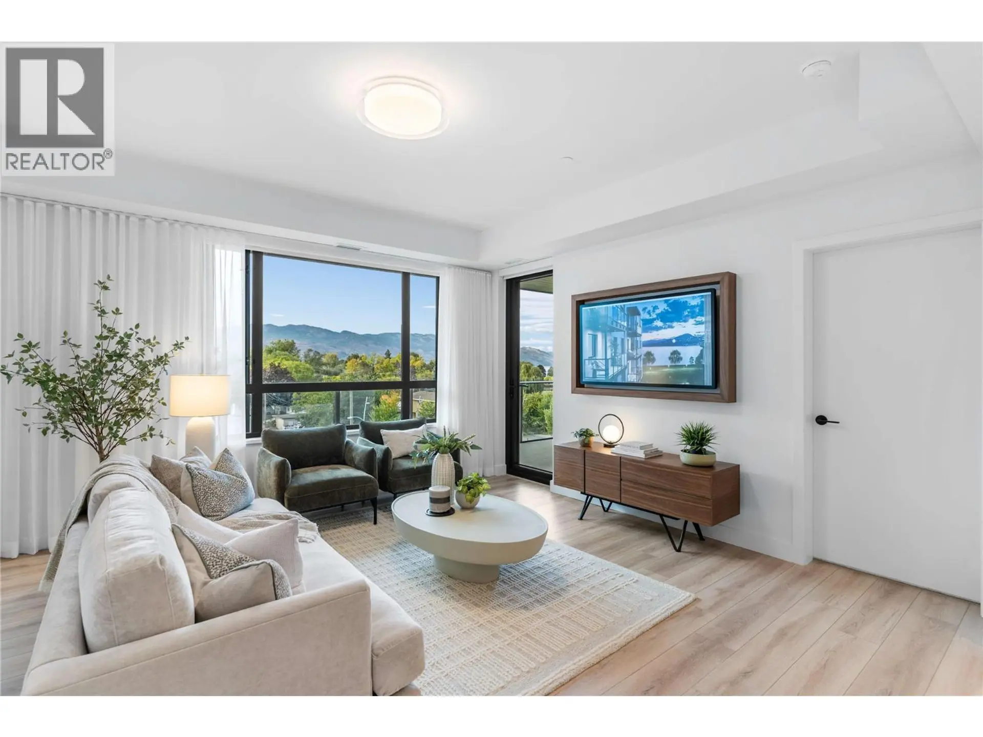 Property at #515 3051 Abbott Street, Kelowna, BC