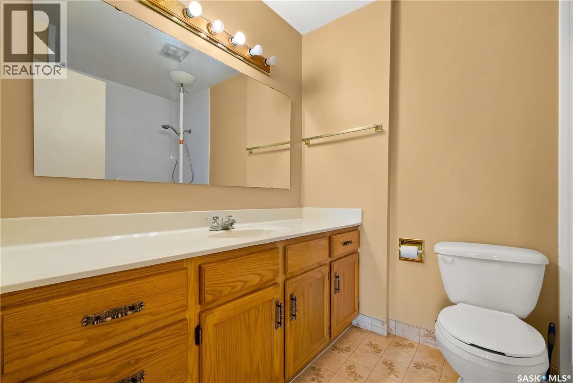 #304 4615 RAE STREET - Image 13