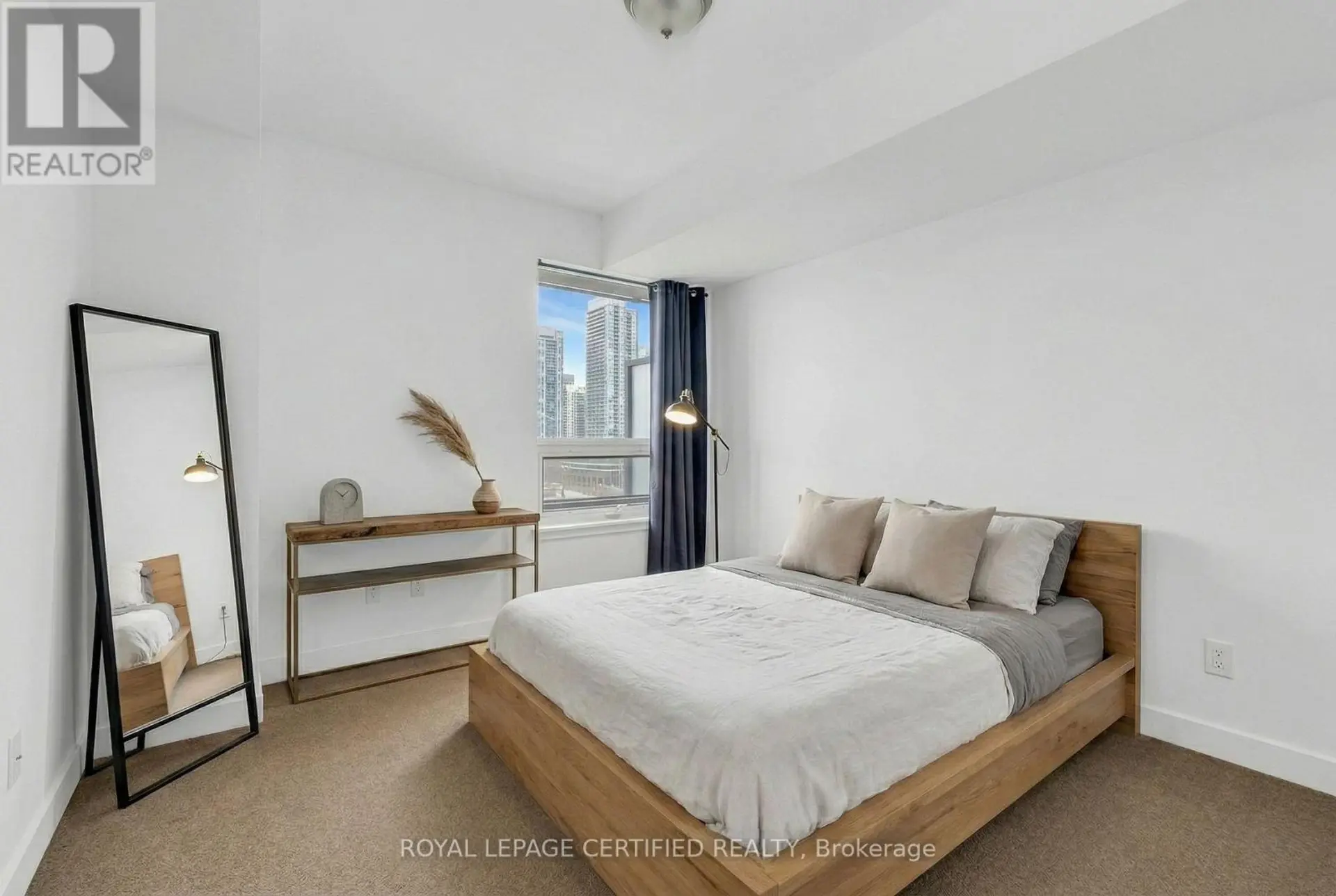 #1409 160 FLEMINGTON ROAD - Image 8