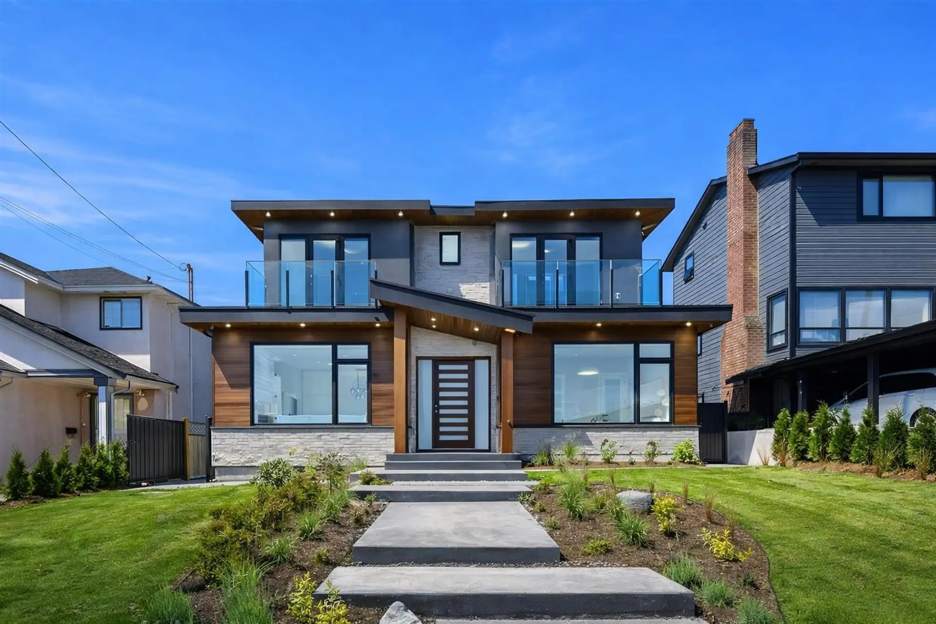 Property at 356 W 28th Street, North Vancouver, BC