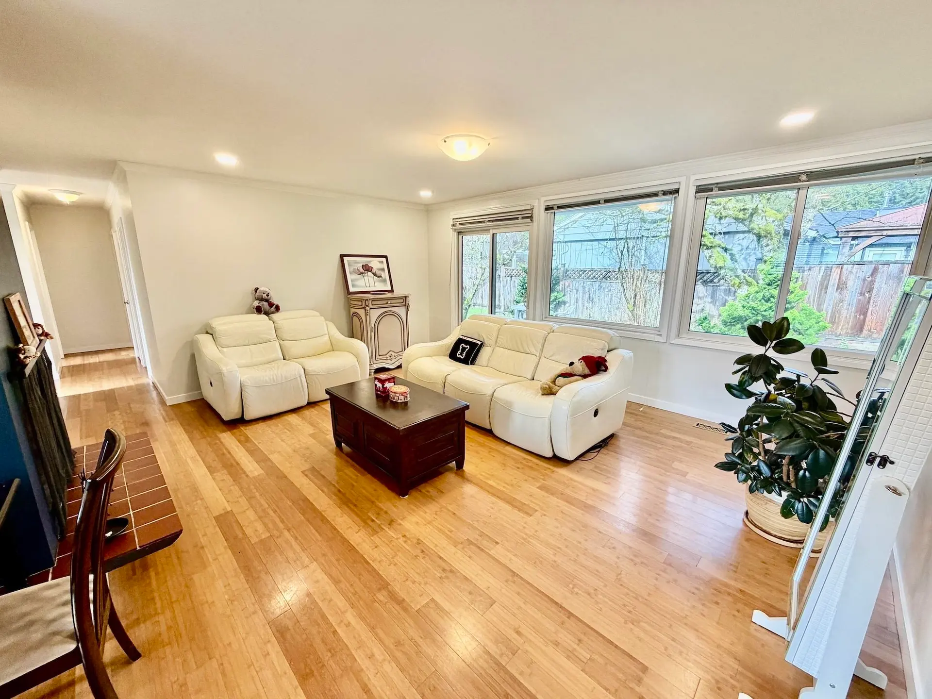 1876 Beaulynn Place - Image 6