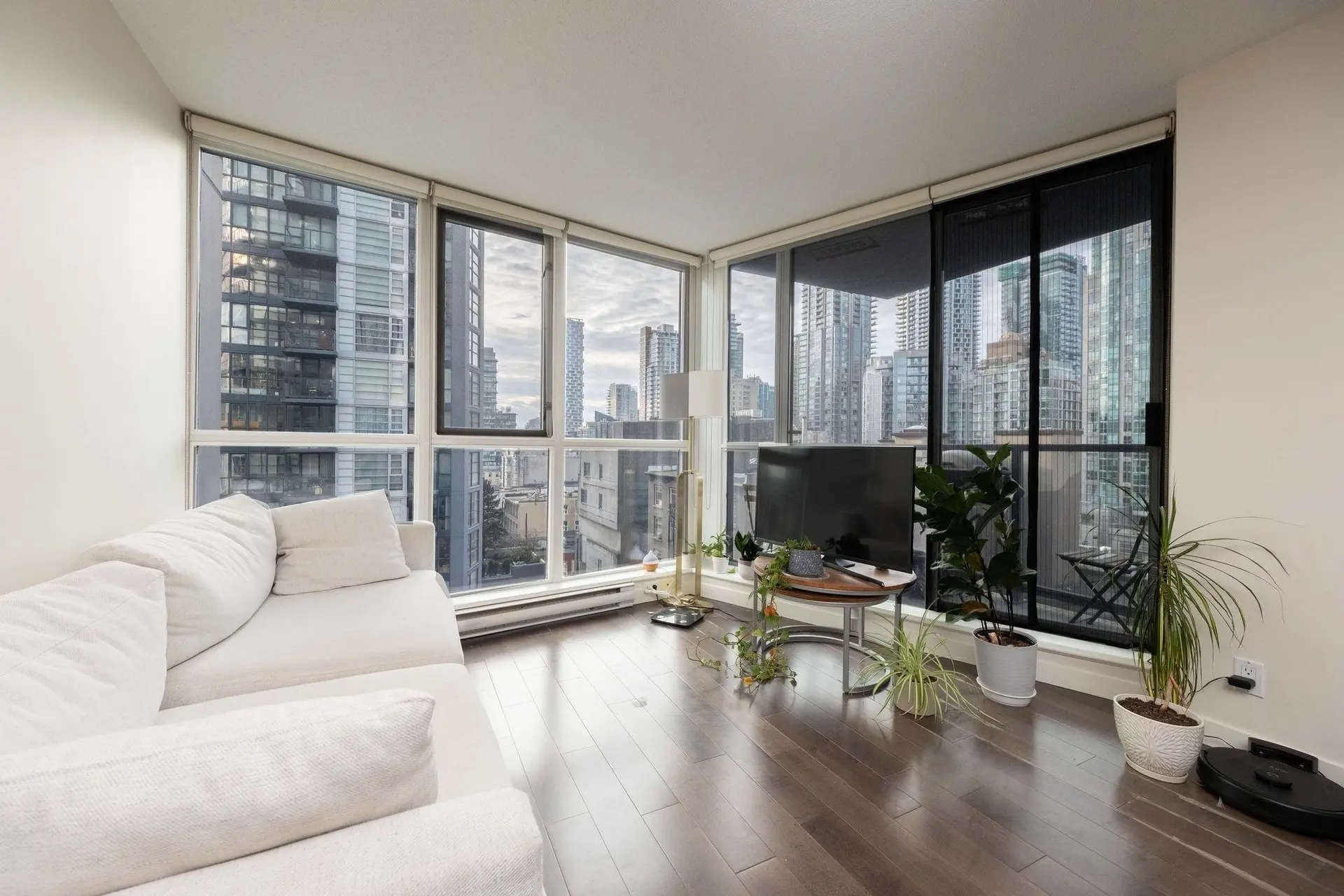 #908 1155 Seymour Street - Image 6
