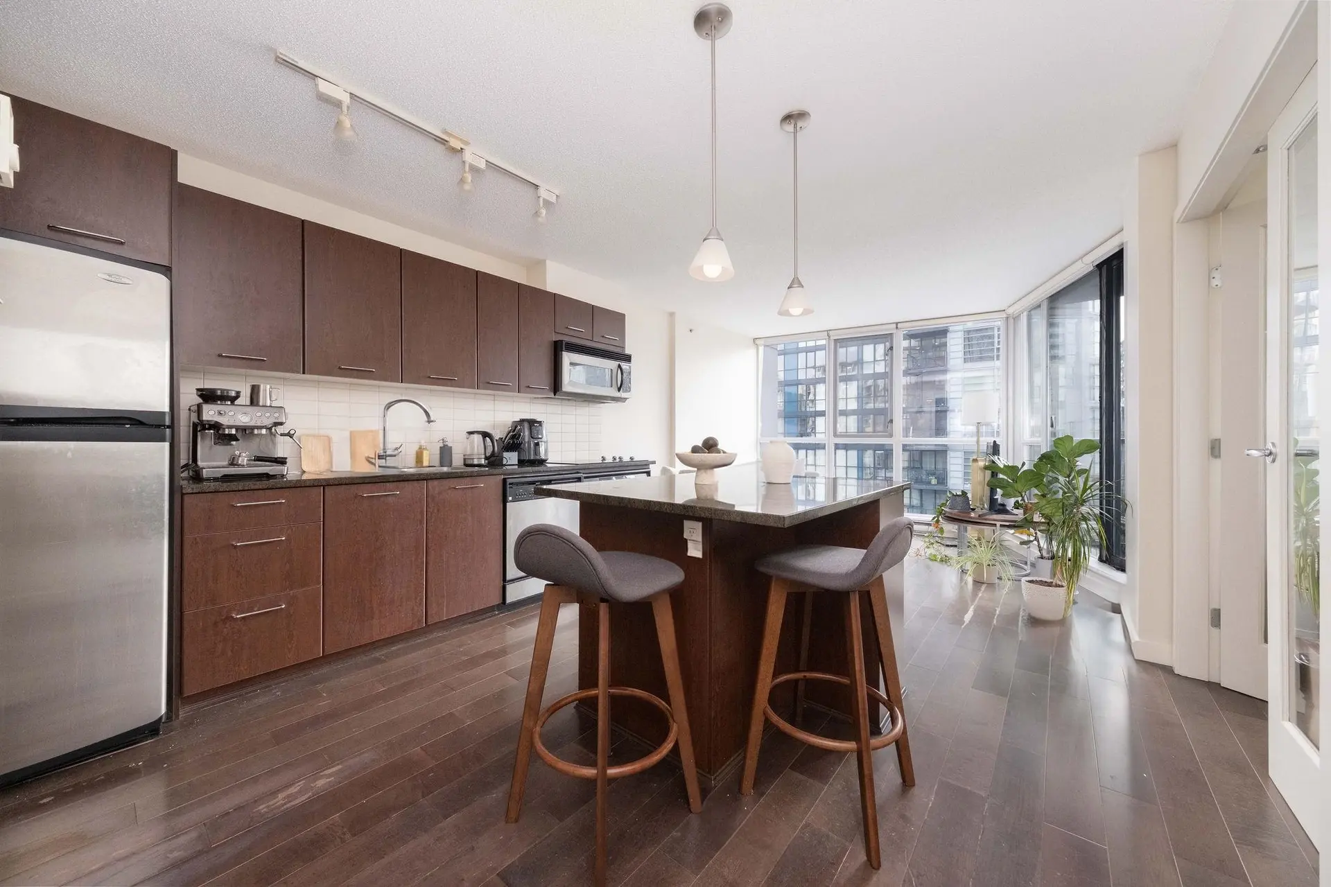#908 1155 Seymour Street - Image 3