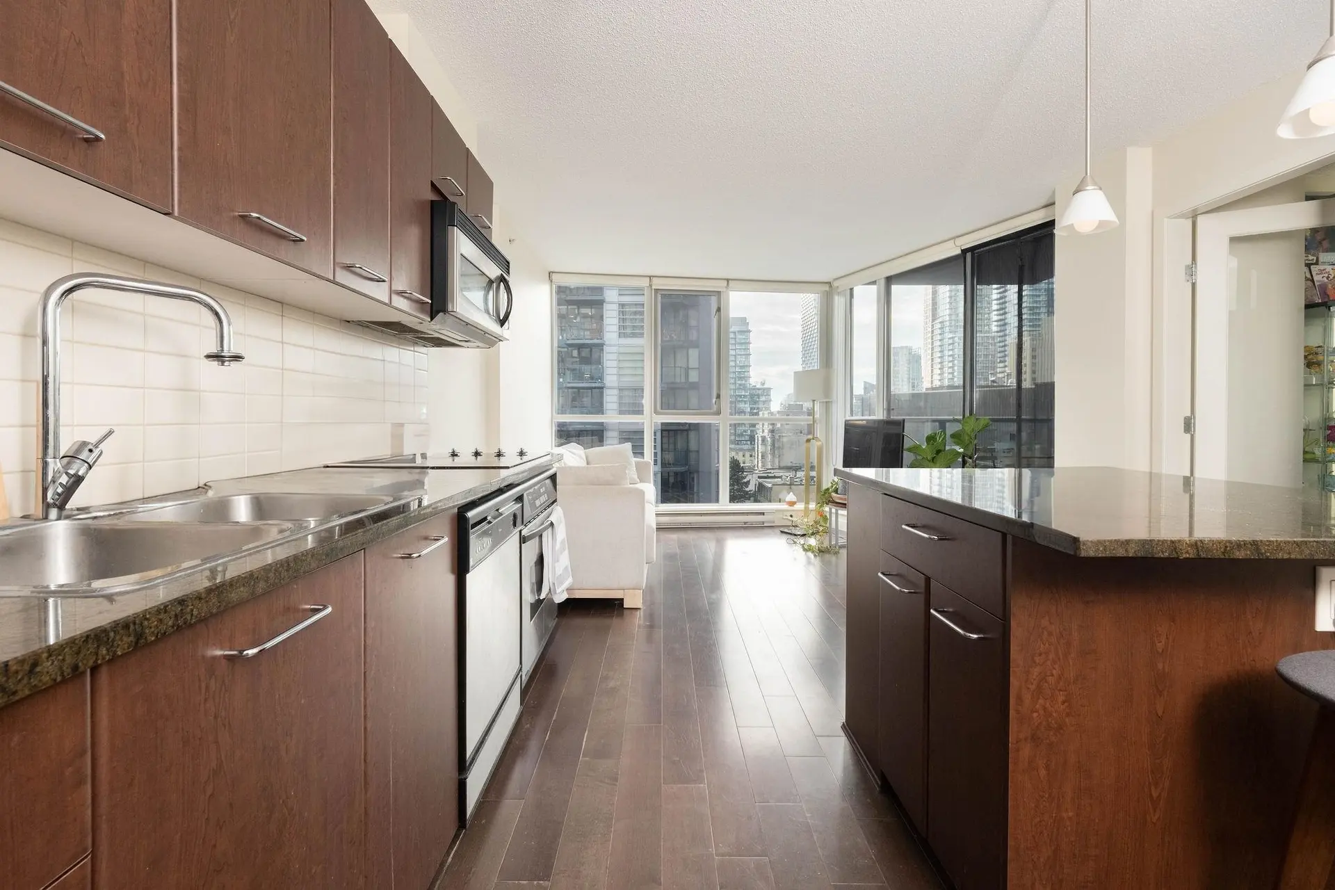 #908 1155 Seymour Street - Image 9