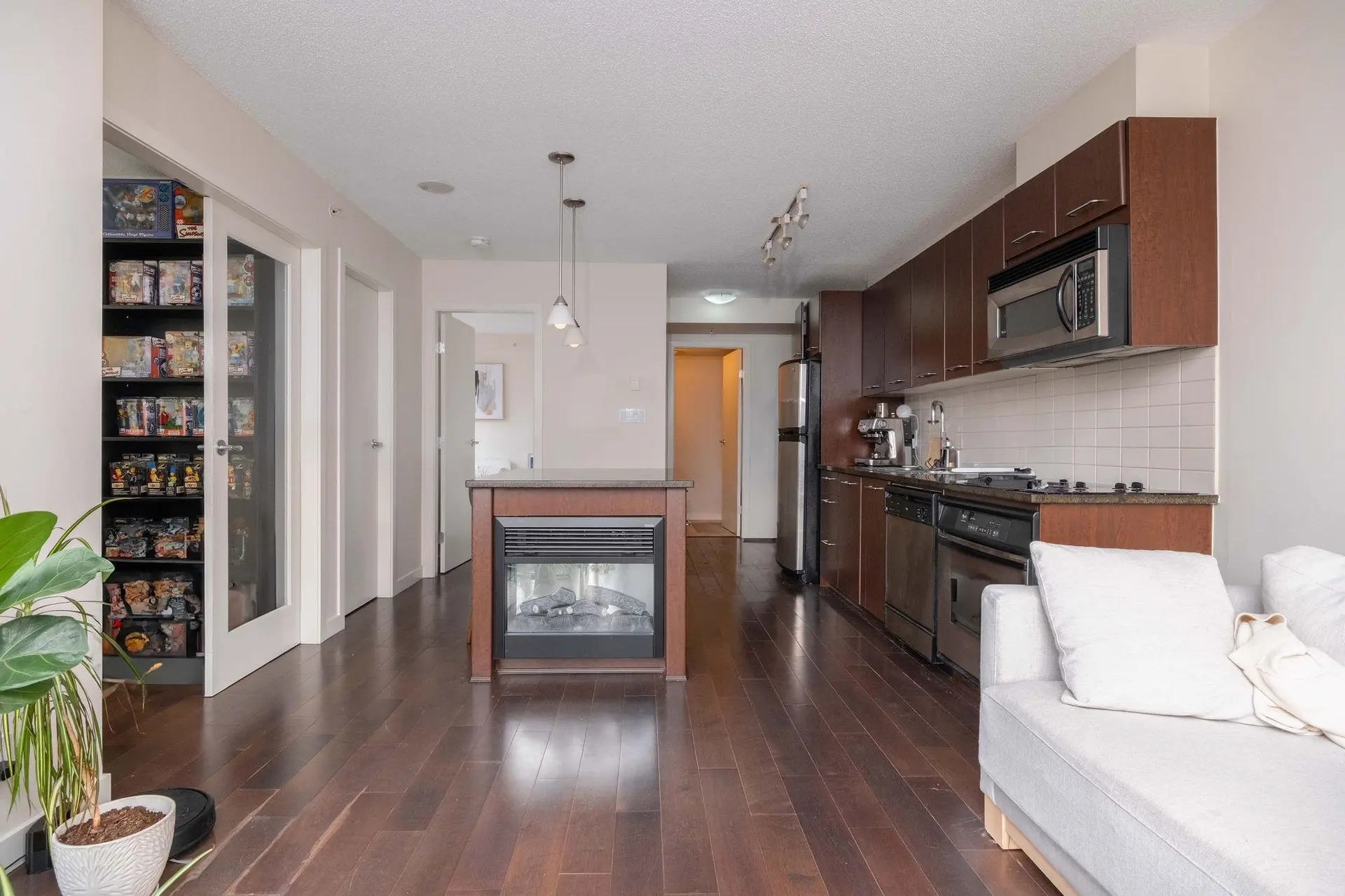 #908 1155 Seymour Street - Image 8