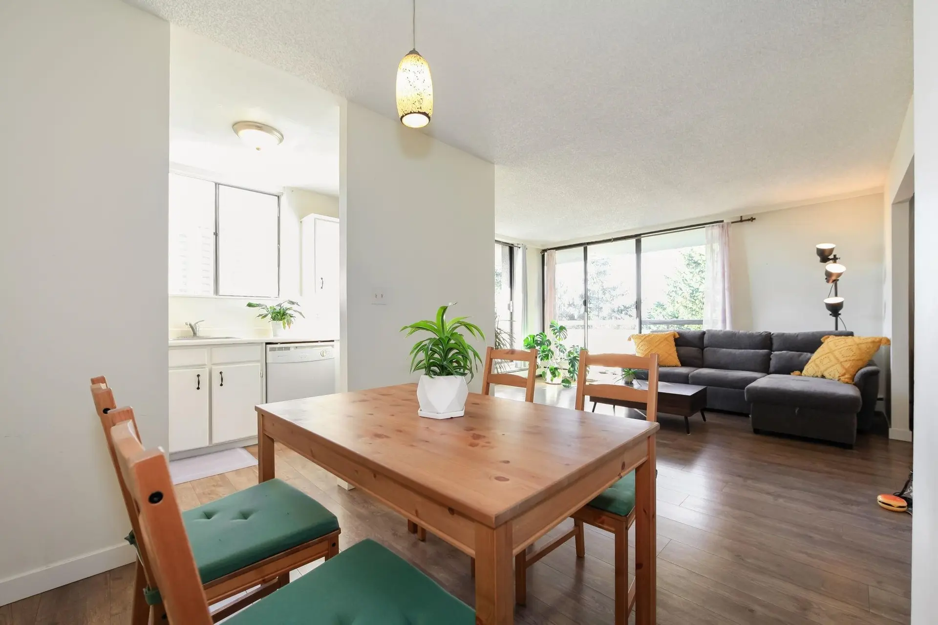 #905 7171 Beresford Street - Image 3
