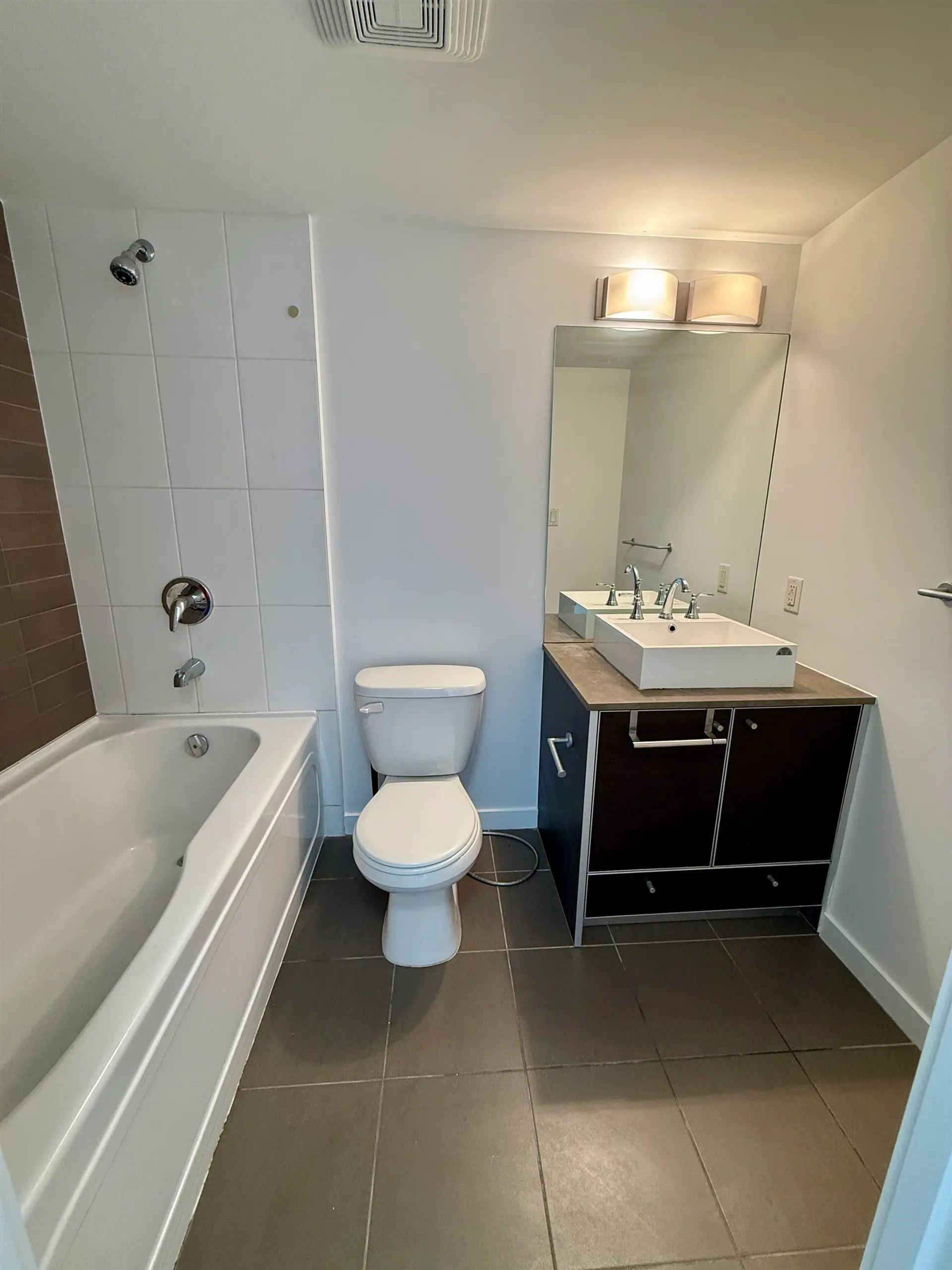 #1602 9981 Whalley Boulevard - Image 7