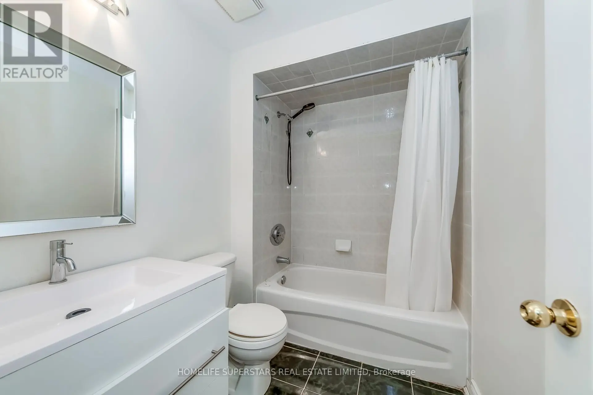 #11 605 SHORELINE DRIVE - Image 12