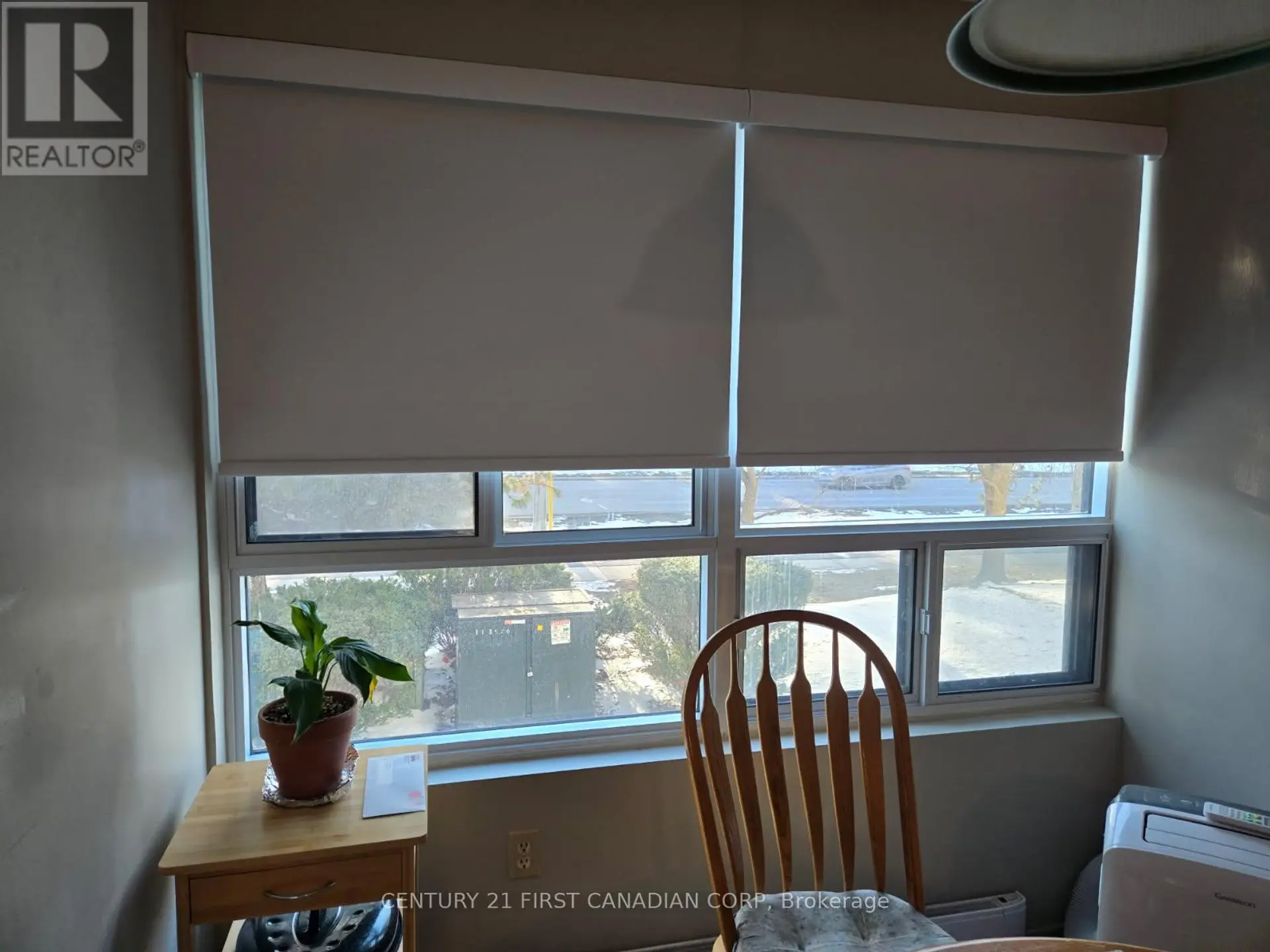 #207 600 GRENFELL DRIVE - Image 11