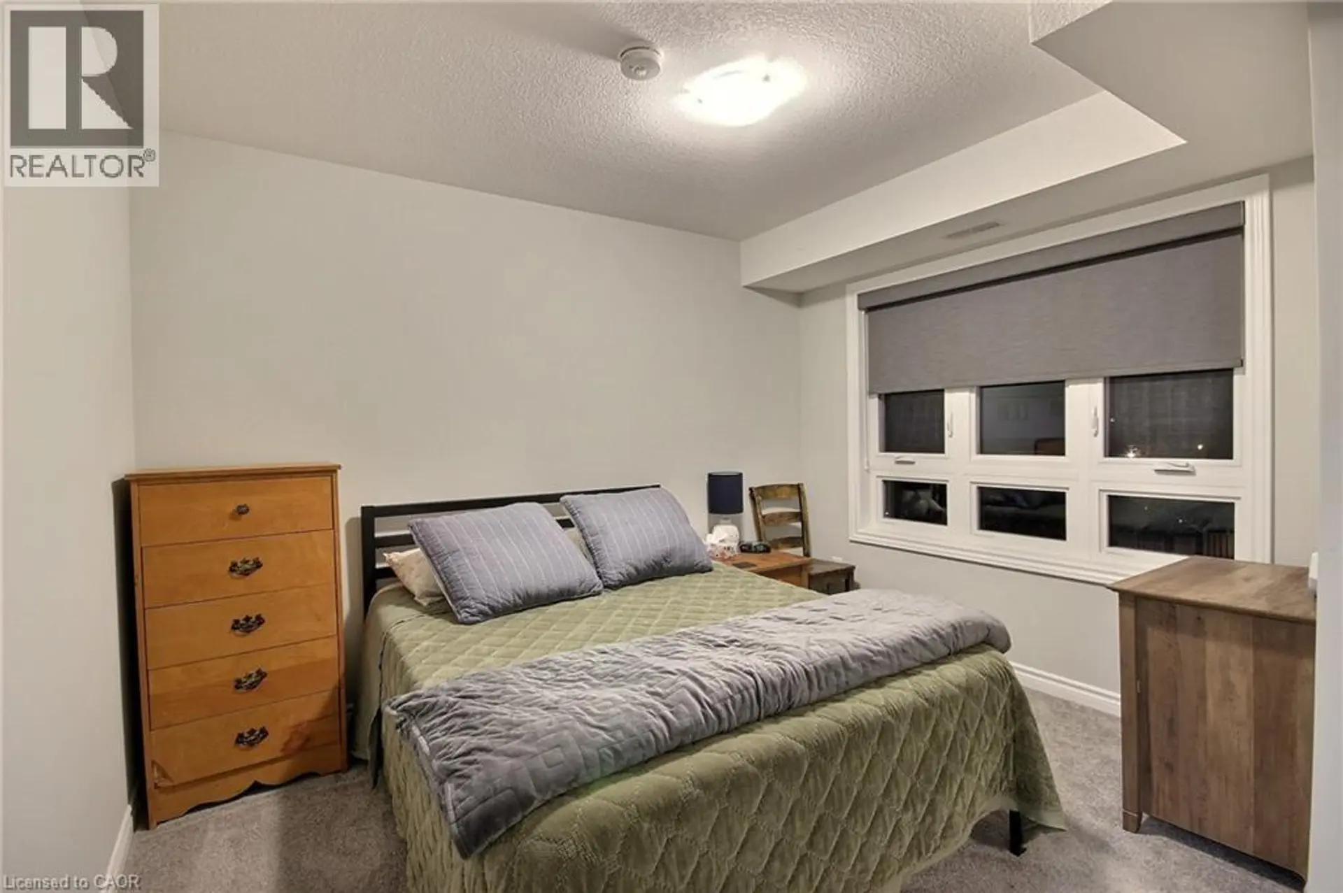 287 CHAPEL HILL Drive - Image 12