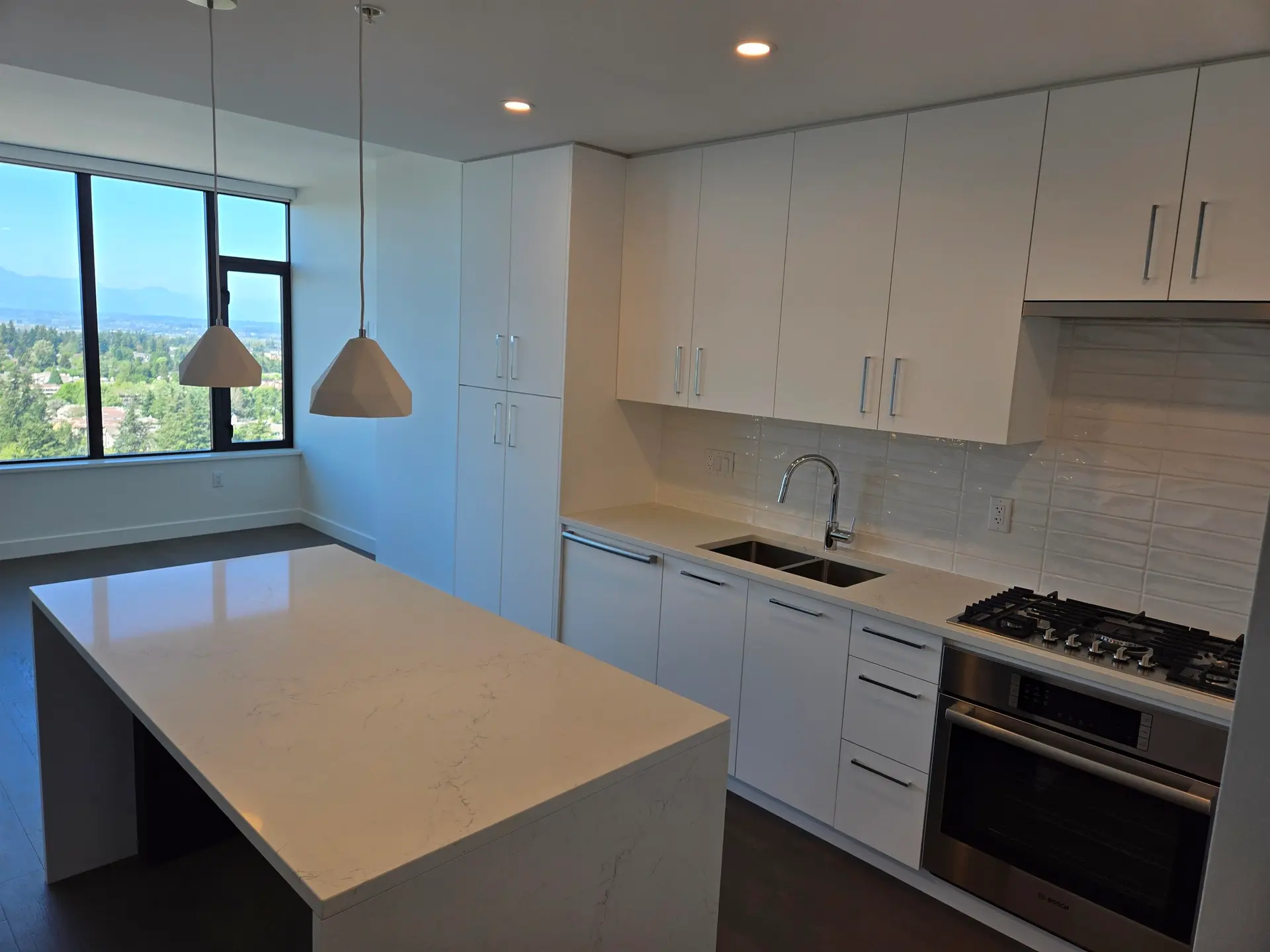 Property at #2001 1588 Johnston Road, White Rock, BC