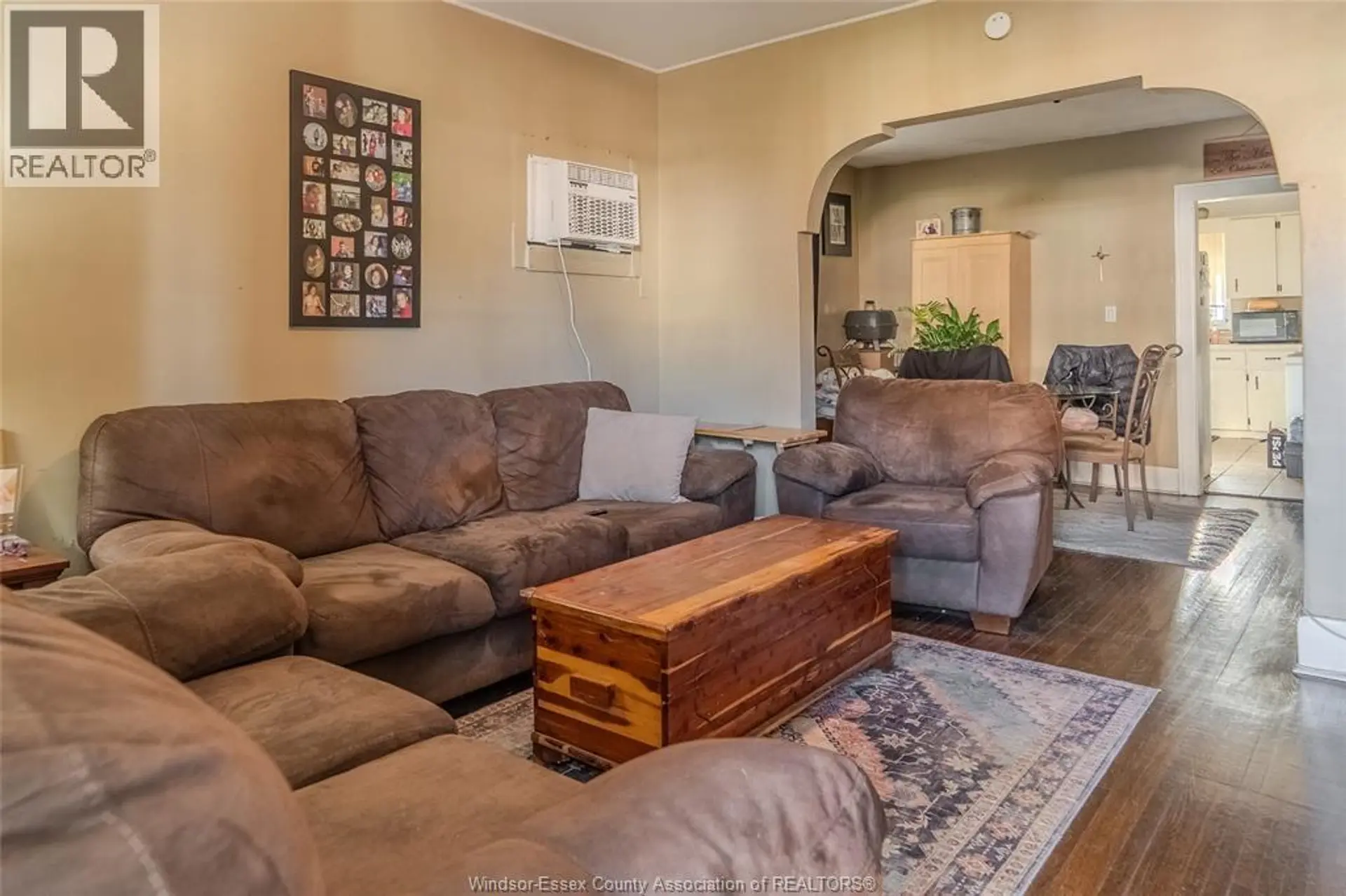 1557 Goyeau STREET - Image 4