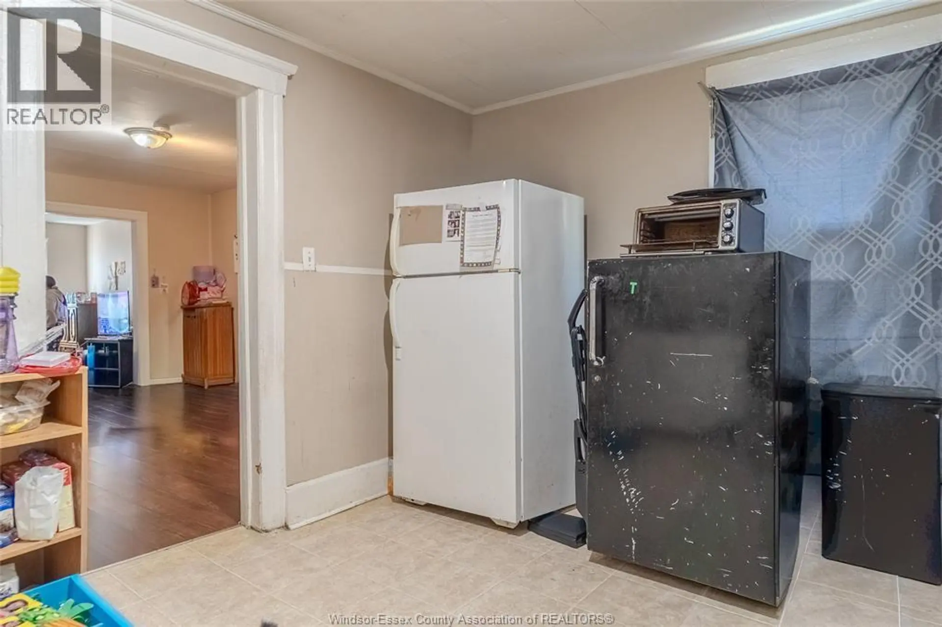 948 TECUMSEH BOULEVARD WEST - Image 8