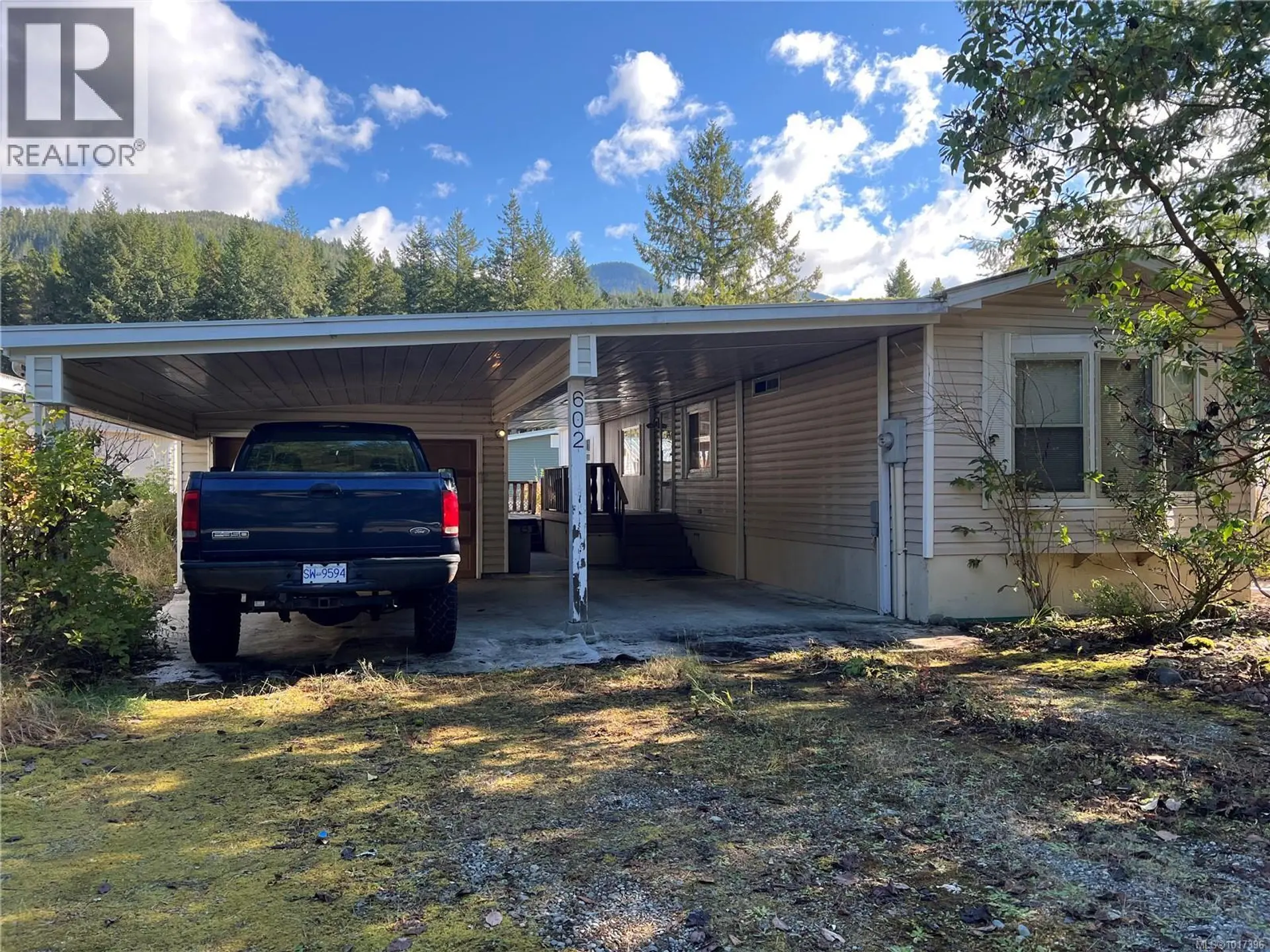 Property at 602 Matchlee Dr, Gold River, BC