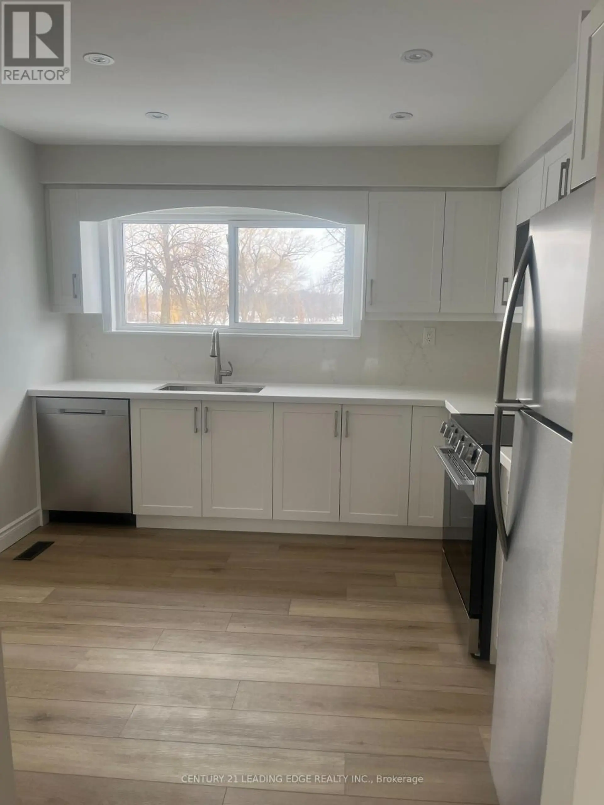 24 KING HENRYS BOULEVARD - Image 3
