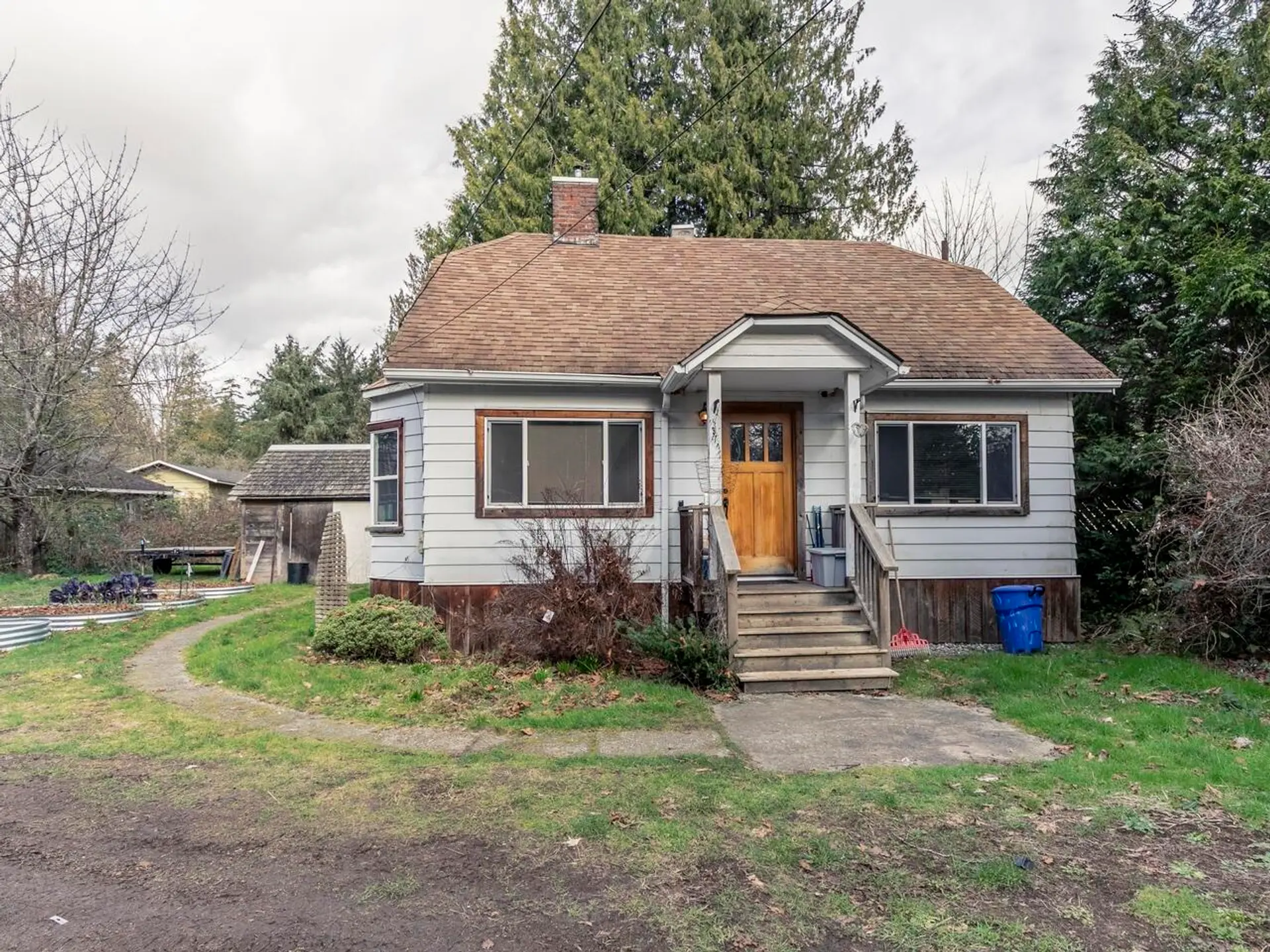 Property at 4404 Sunshine Coast Highway, Sechelt, BC