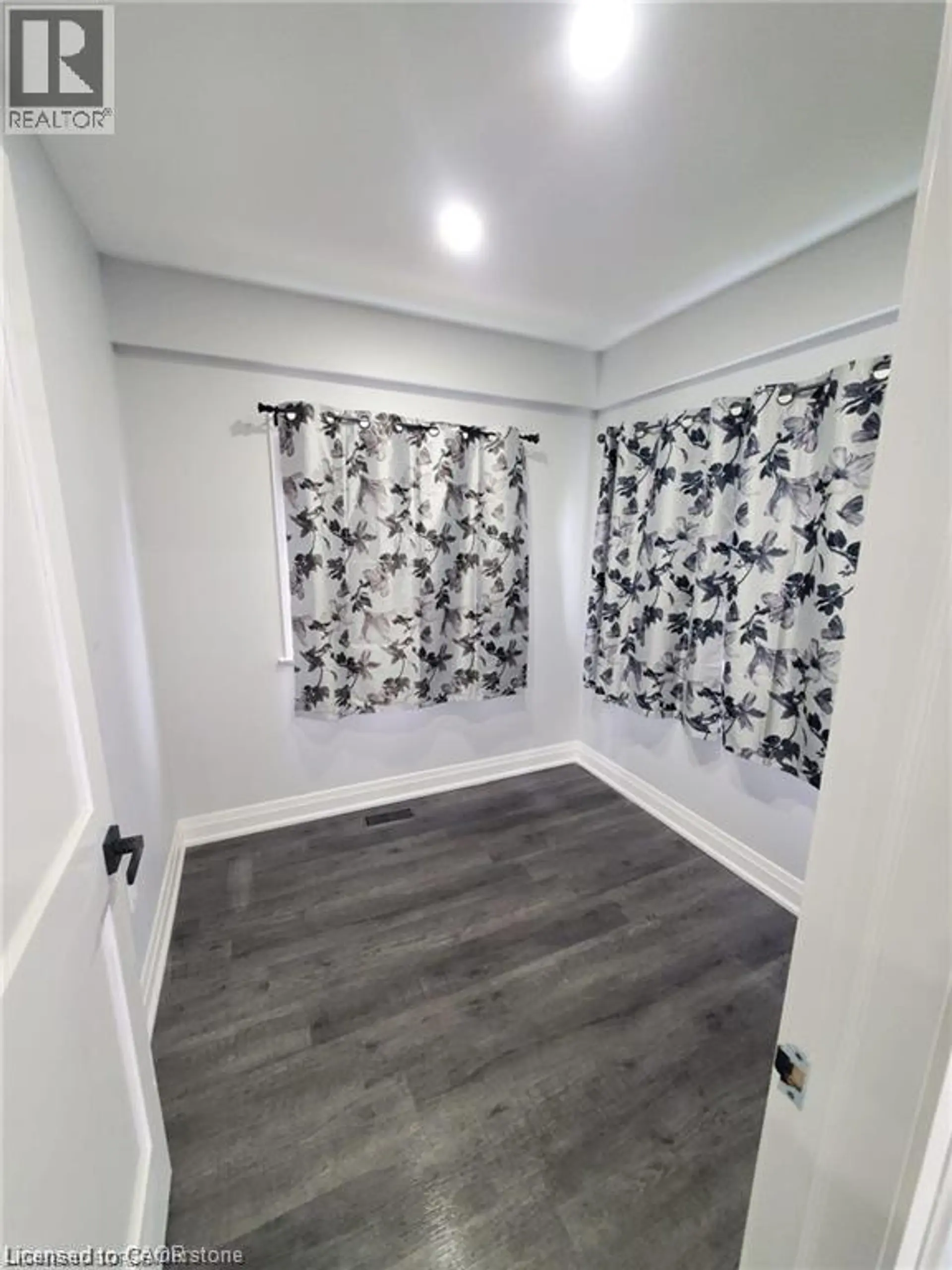 94 BROOK STREET - Image 7