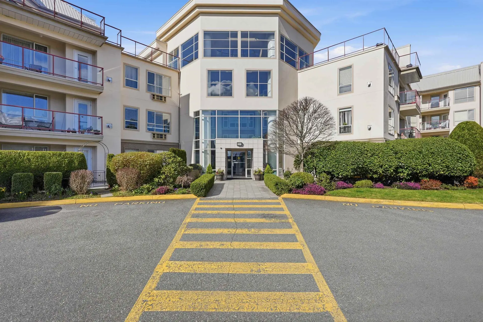 Property at #411 2626 Countess Street, Abbotsford, BC