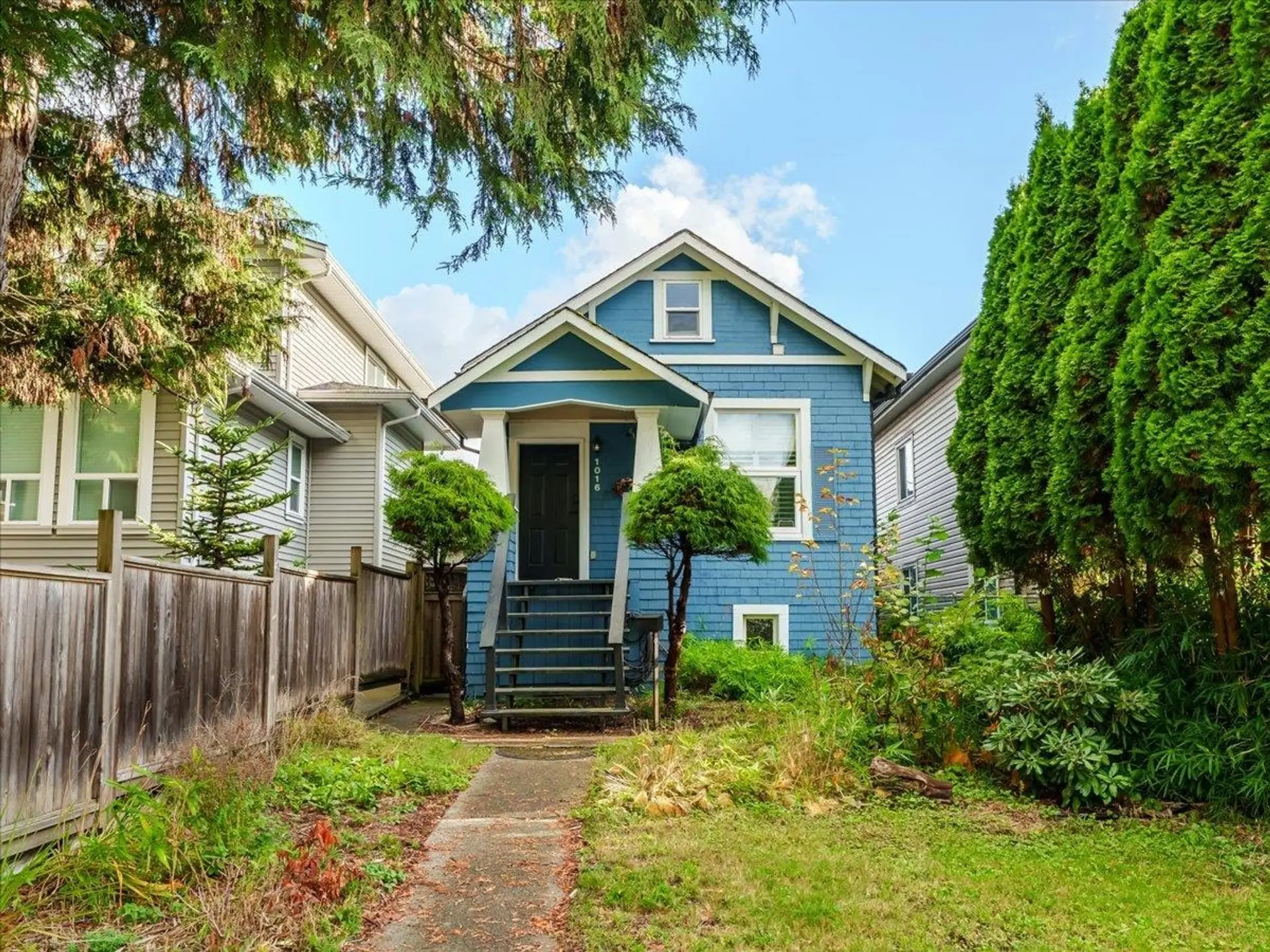 Property at 1016 Tenth Avenue, New Westminster, BC
