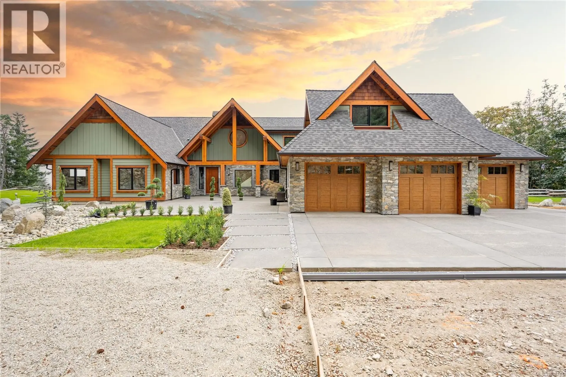 Property at 1745 Warn Way, Qualicum Beach, BC