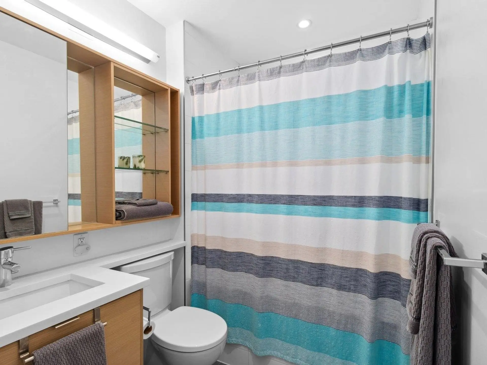 #208 2528 Collingwood Street - Image 14
