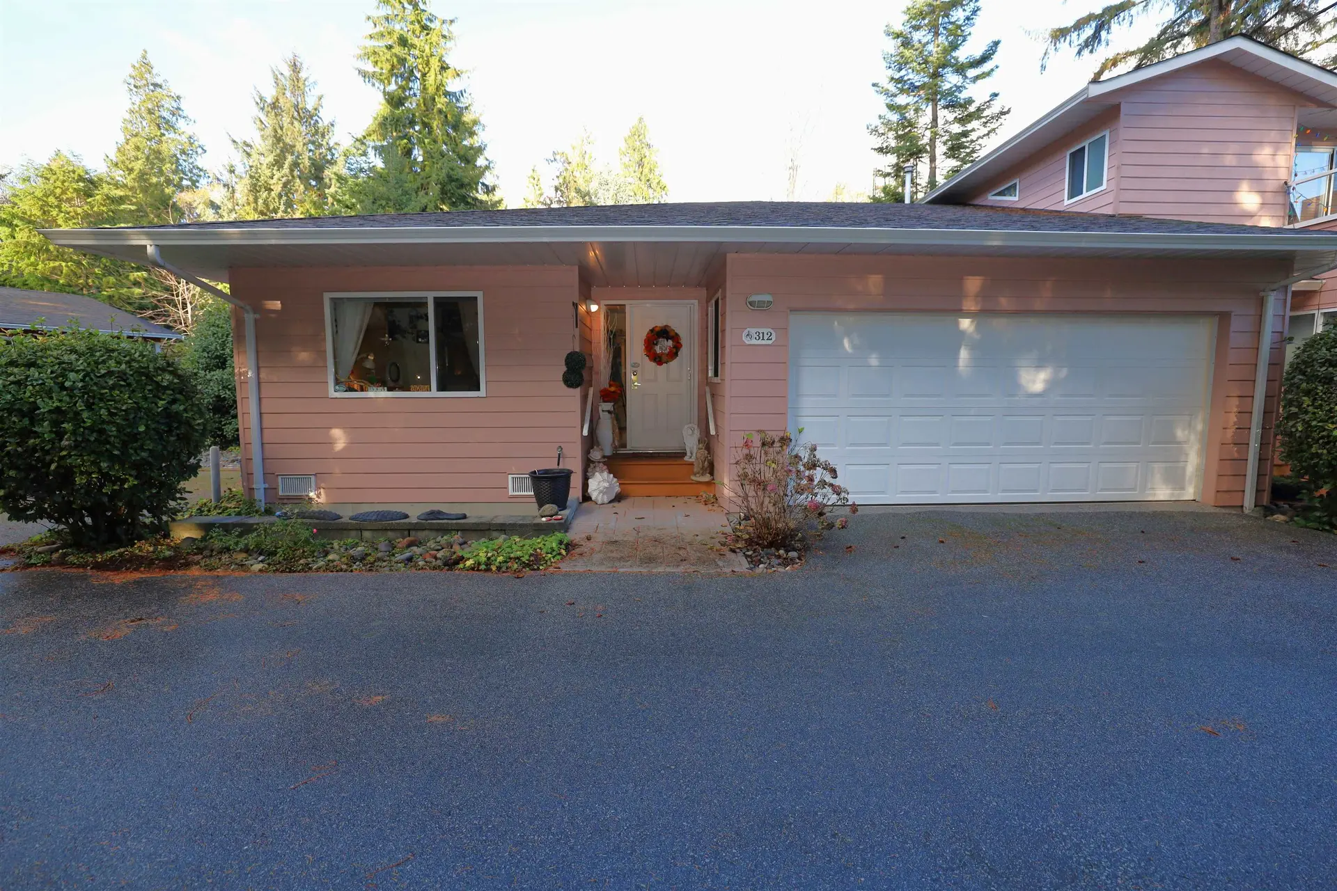 Property at #312 1585 Field Road, Sechelt, BC