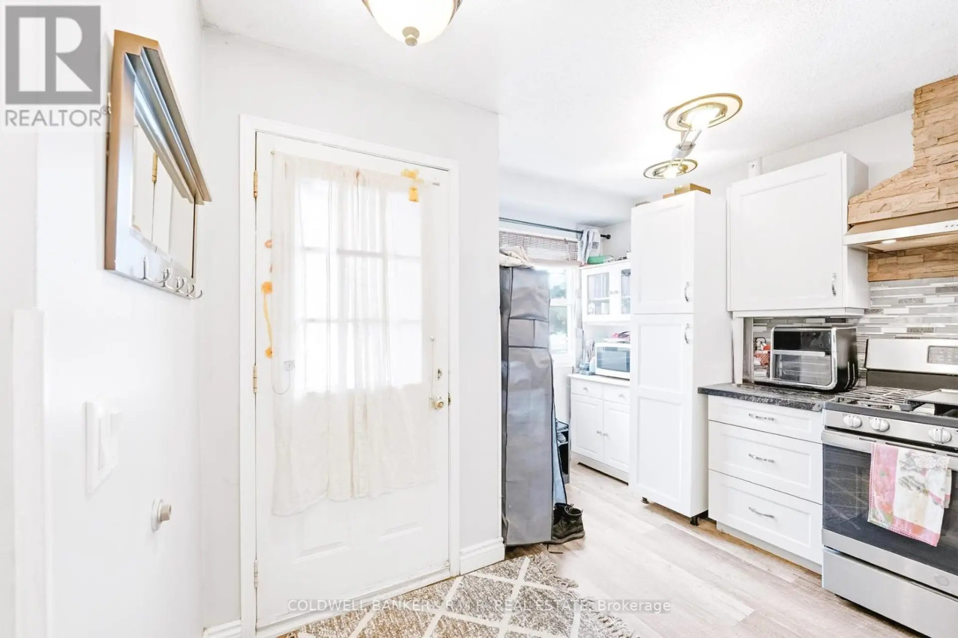169 SUTHERLAND CRESCENT - Image 7