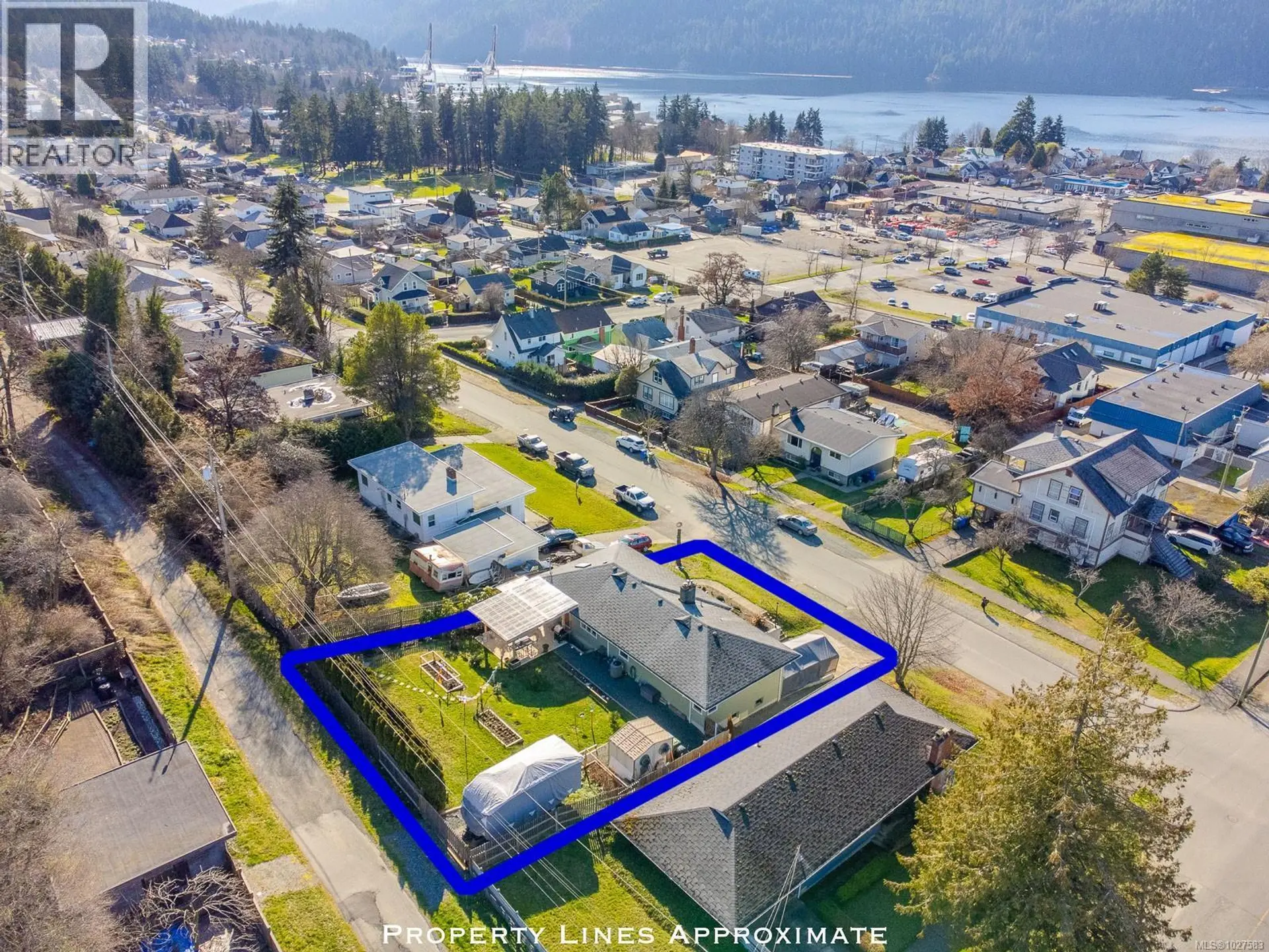 Property at 2979 6th Ave, Port Alberni, BC