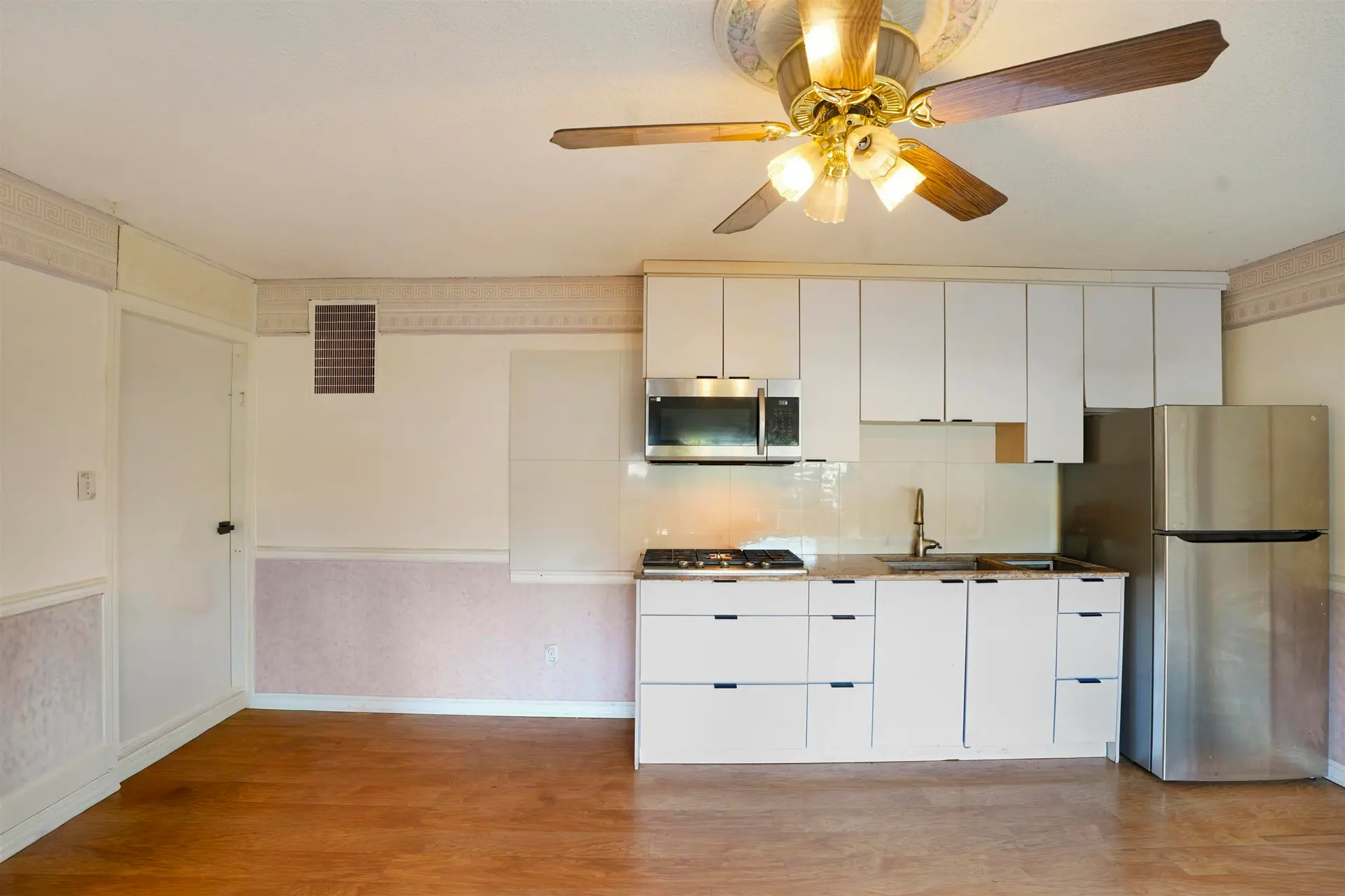 14957 Kew Drive - Image 5
