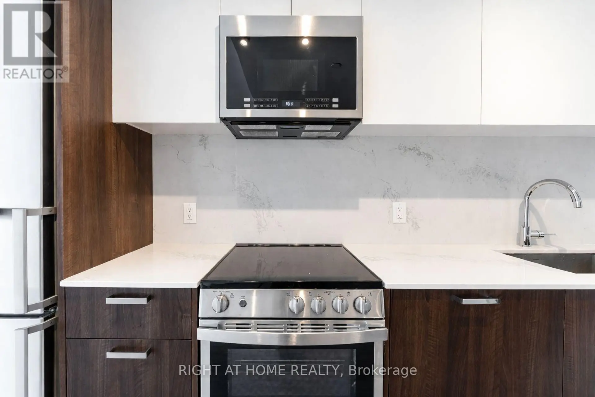 #418 1787 ST CLAIR AVENUE - Image 6