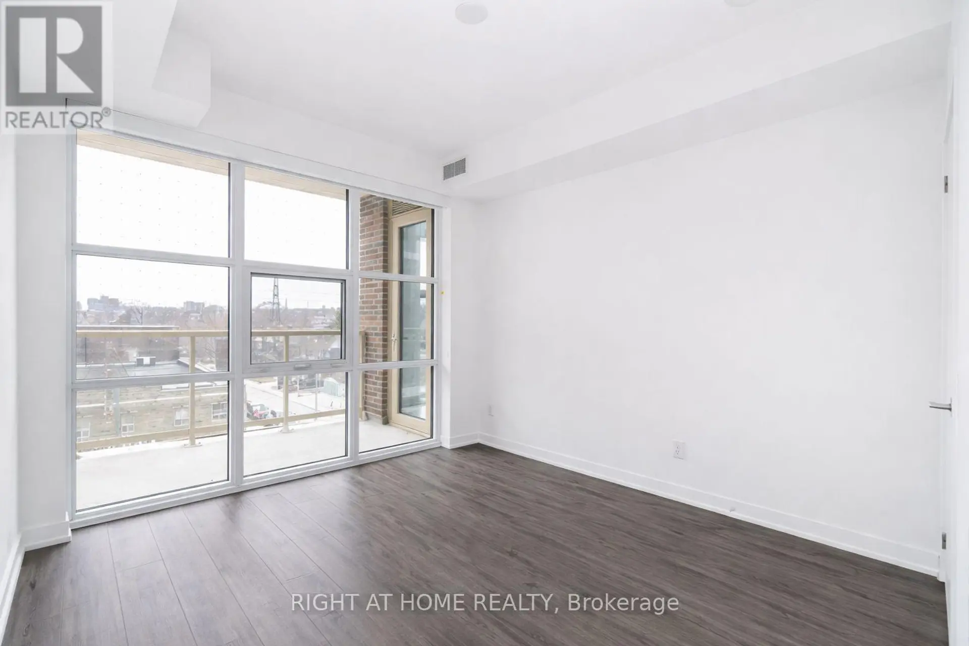 #418 1787 ST CLAIR AVENUE - Image 13