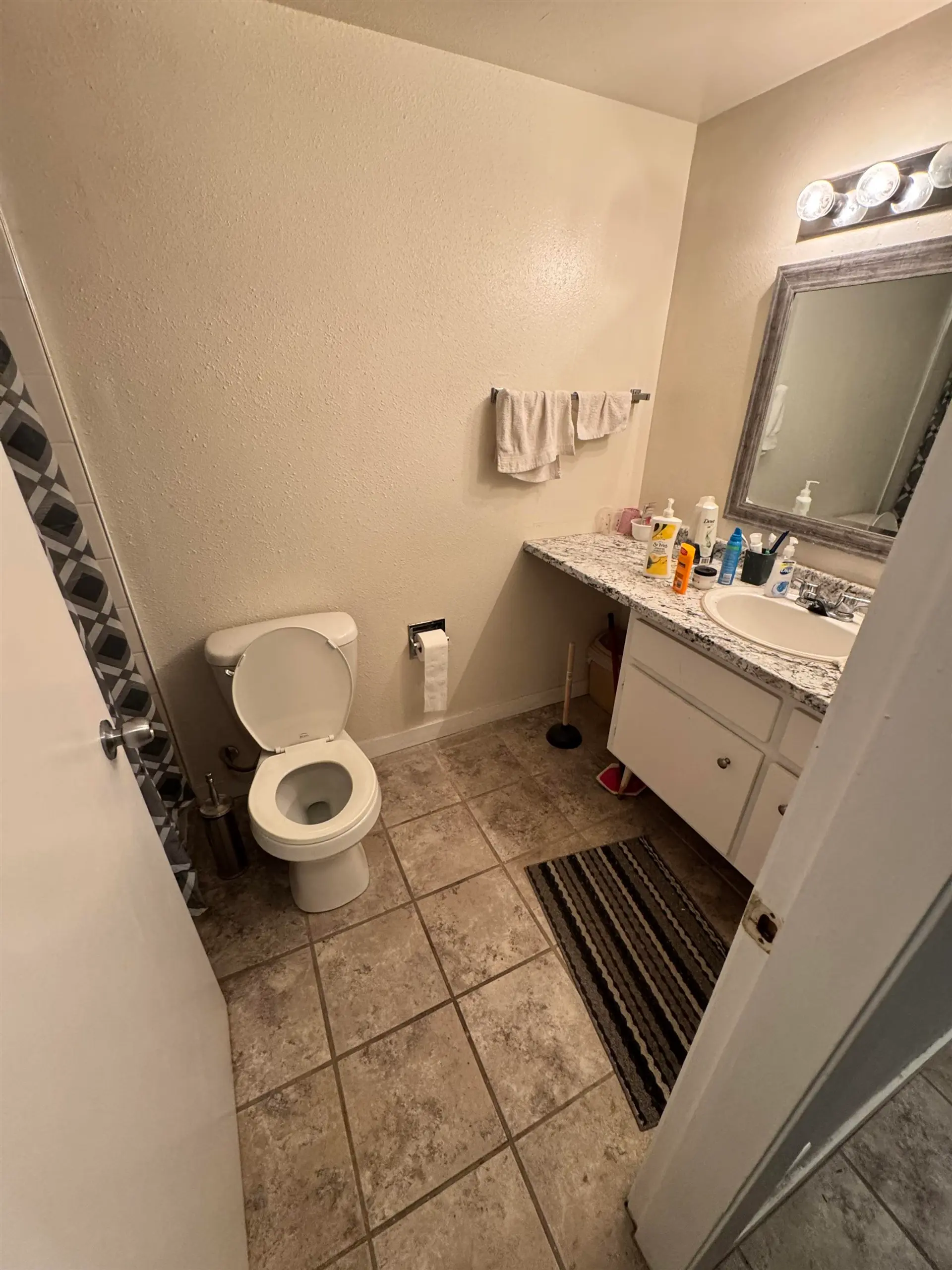#312 6420 Buswell Street - Image 2