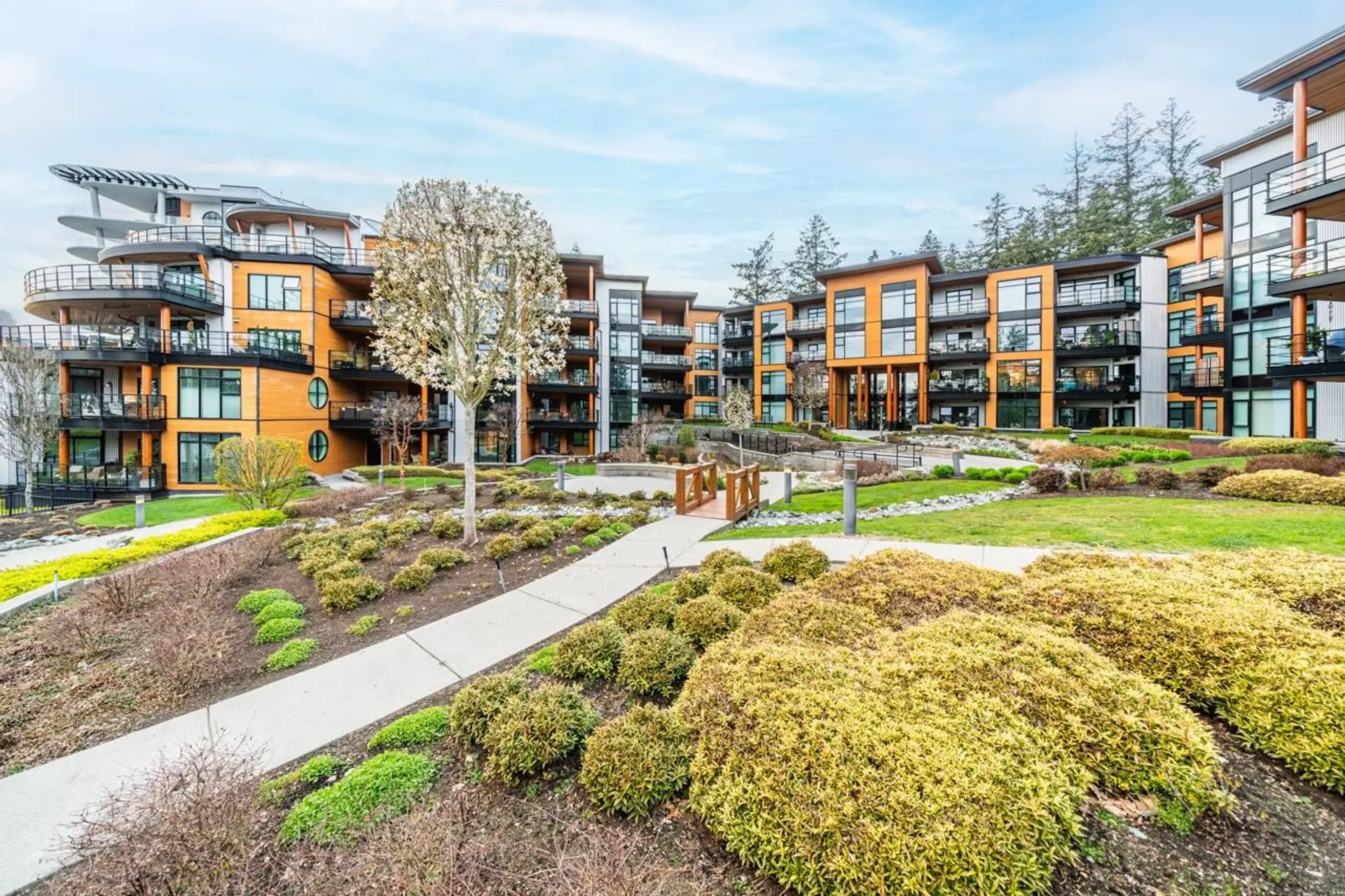 Property at #504 14855 Thrift Avenue, White Rock, BC