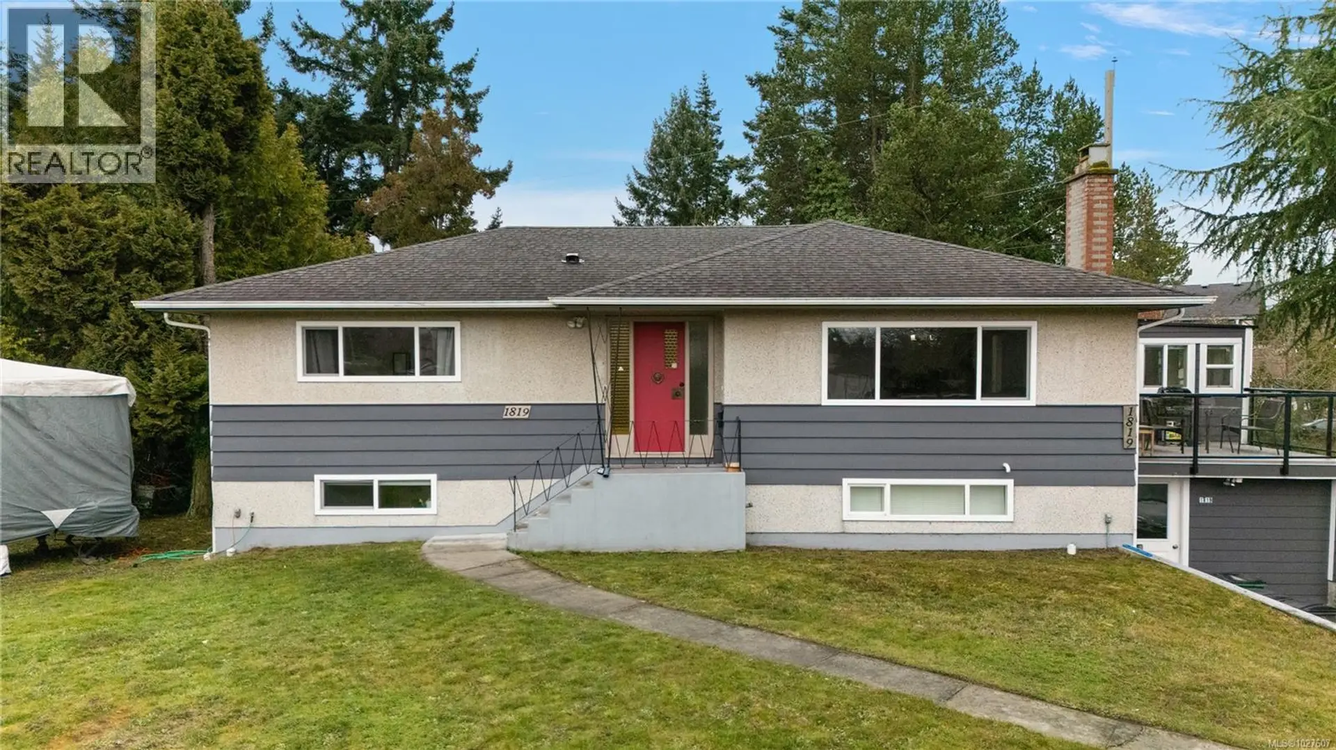 Property at 1819 Dunnett Cres, Saanich, BC