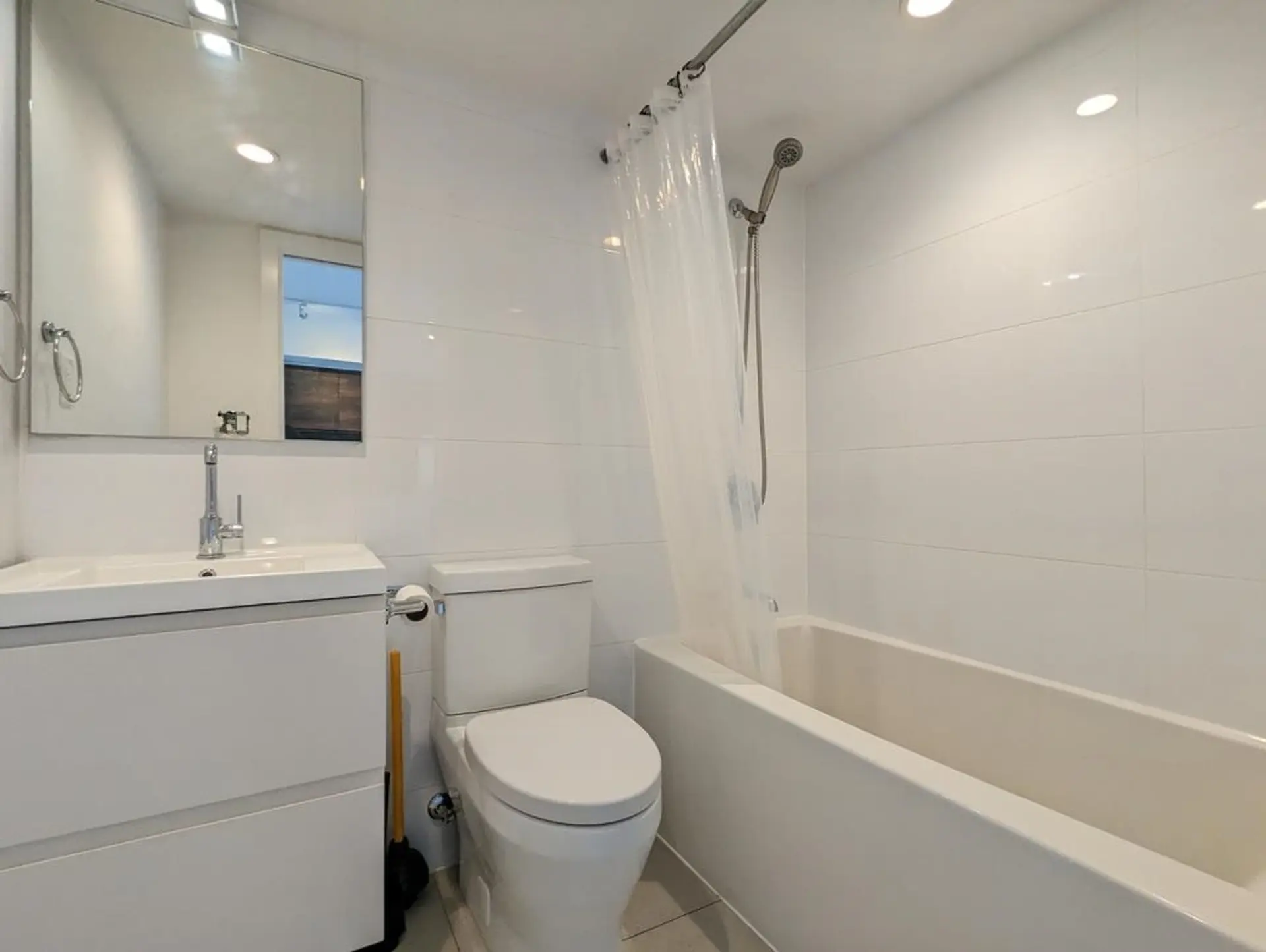 #1003 1133 Hornby Street - Image 8