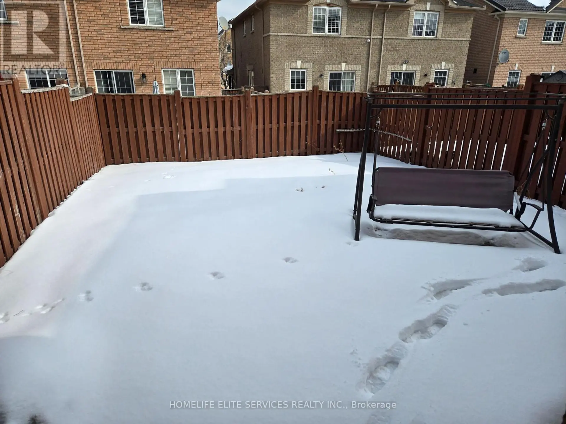 110 CRYSTALVIEW CRESCENT - Image 11