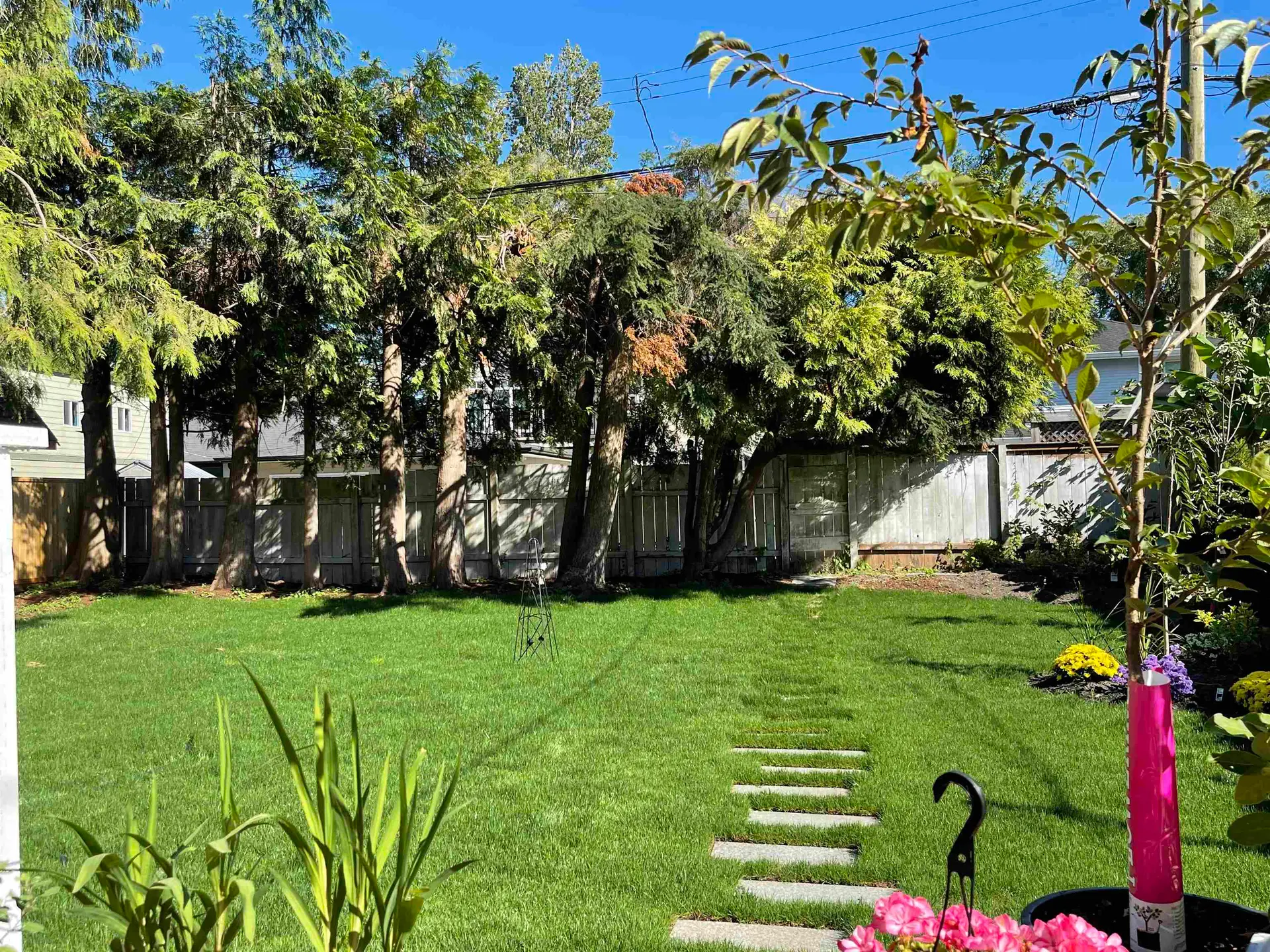 500 Douglas Crescent - Image 13