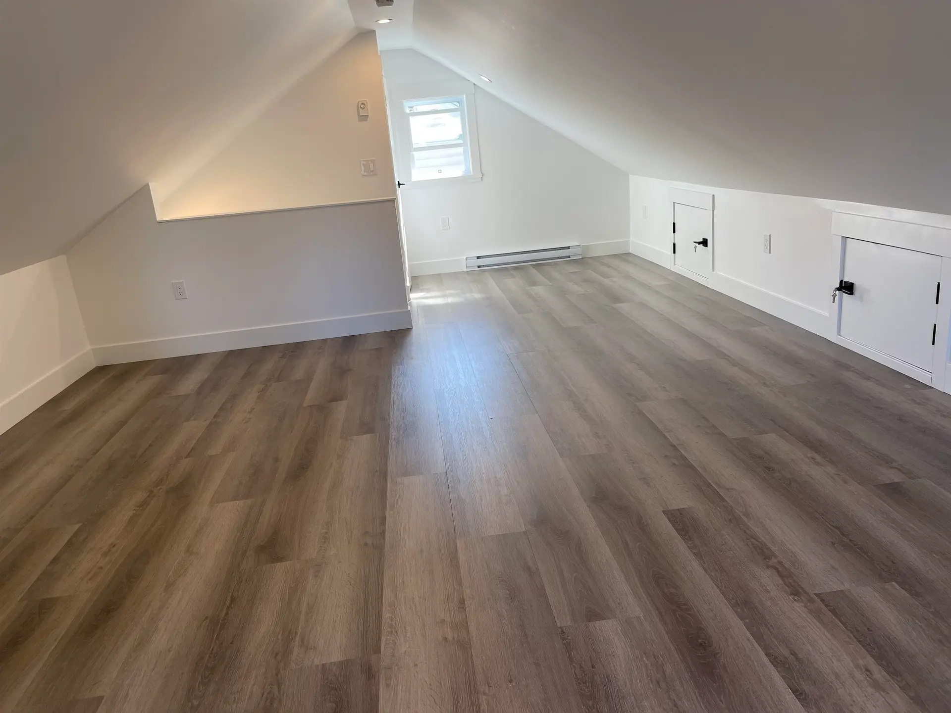 500 Douglas Crescent - Image 10