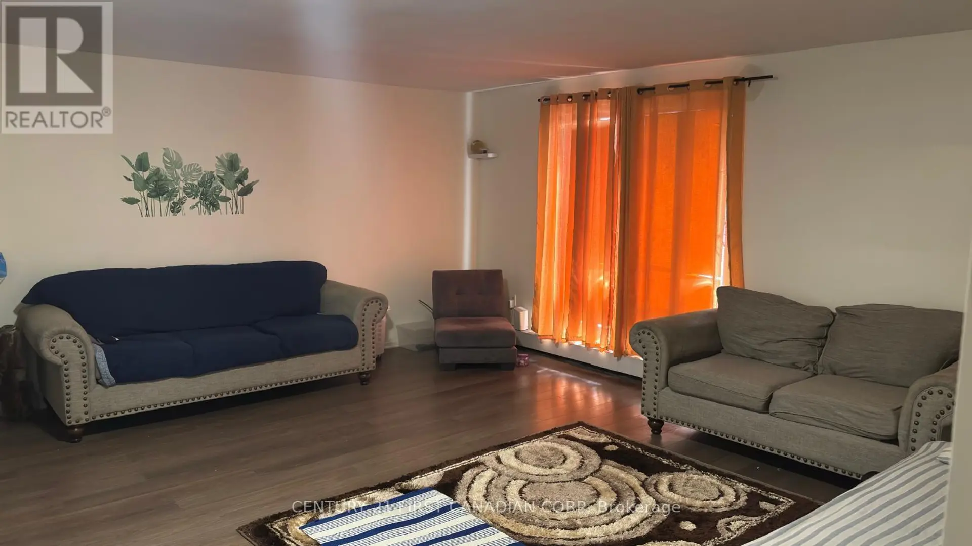 #210 573 MORNINGTON AVENUE - Image 1