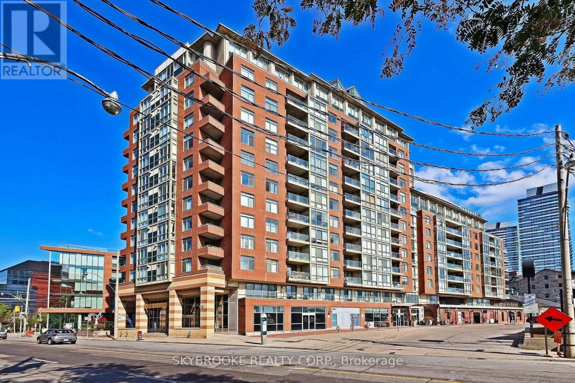 #907 39 PARLIAMENT STREET - Image 1