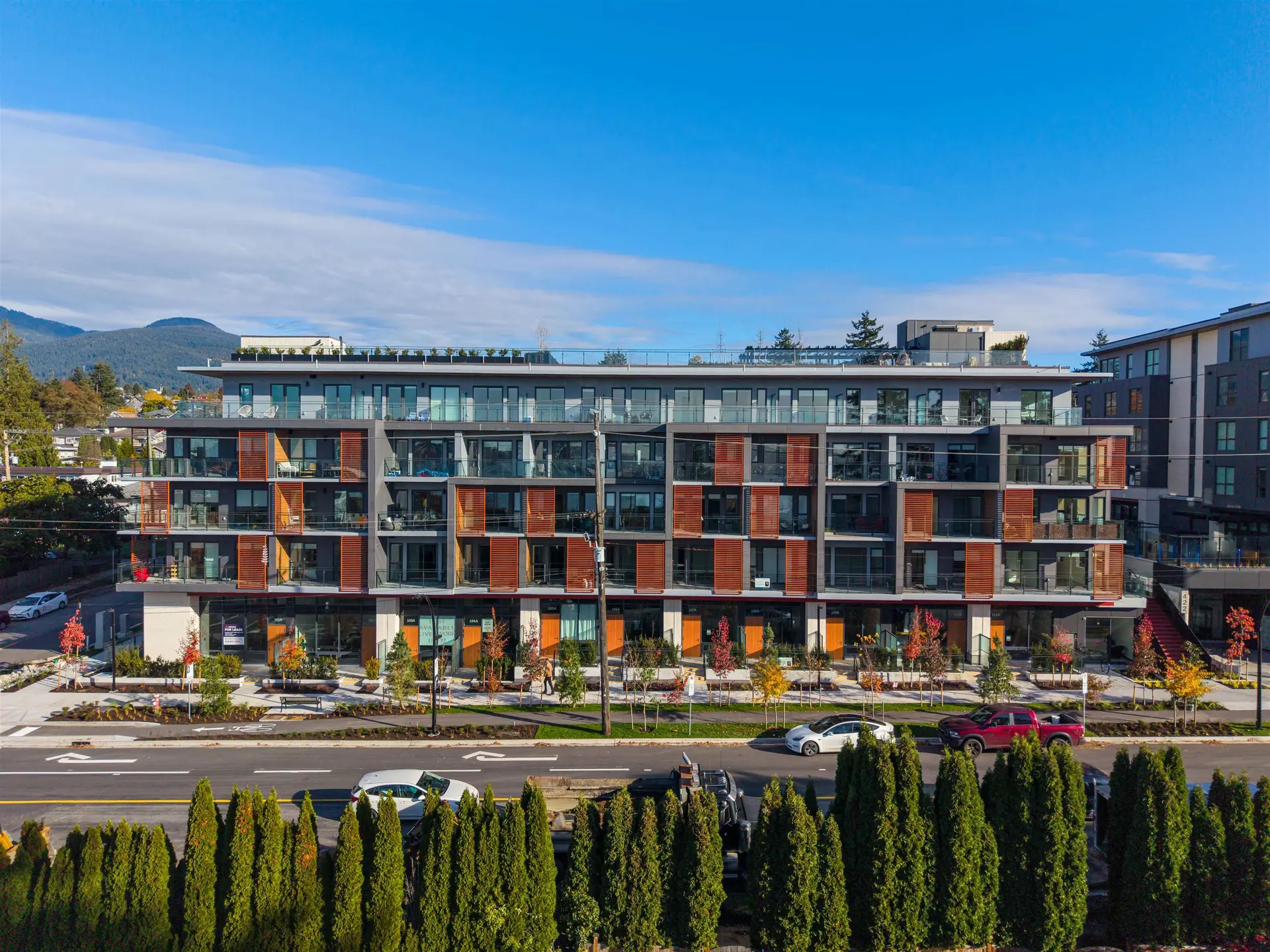 Property at #553 422 E 3rd Street, North Vancouver, BC