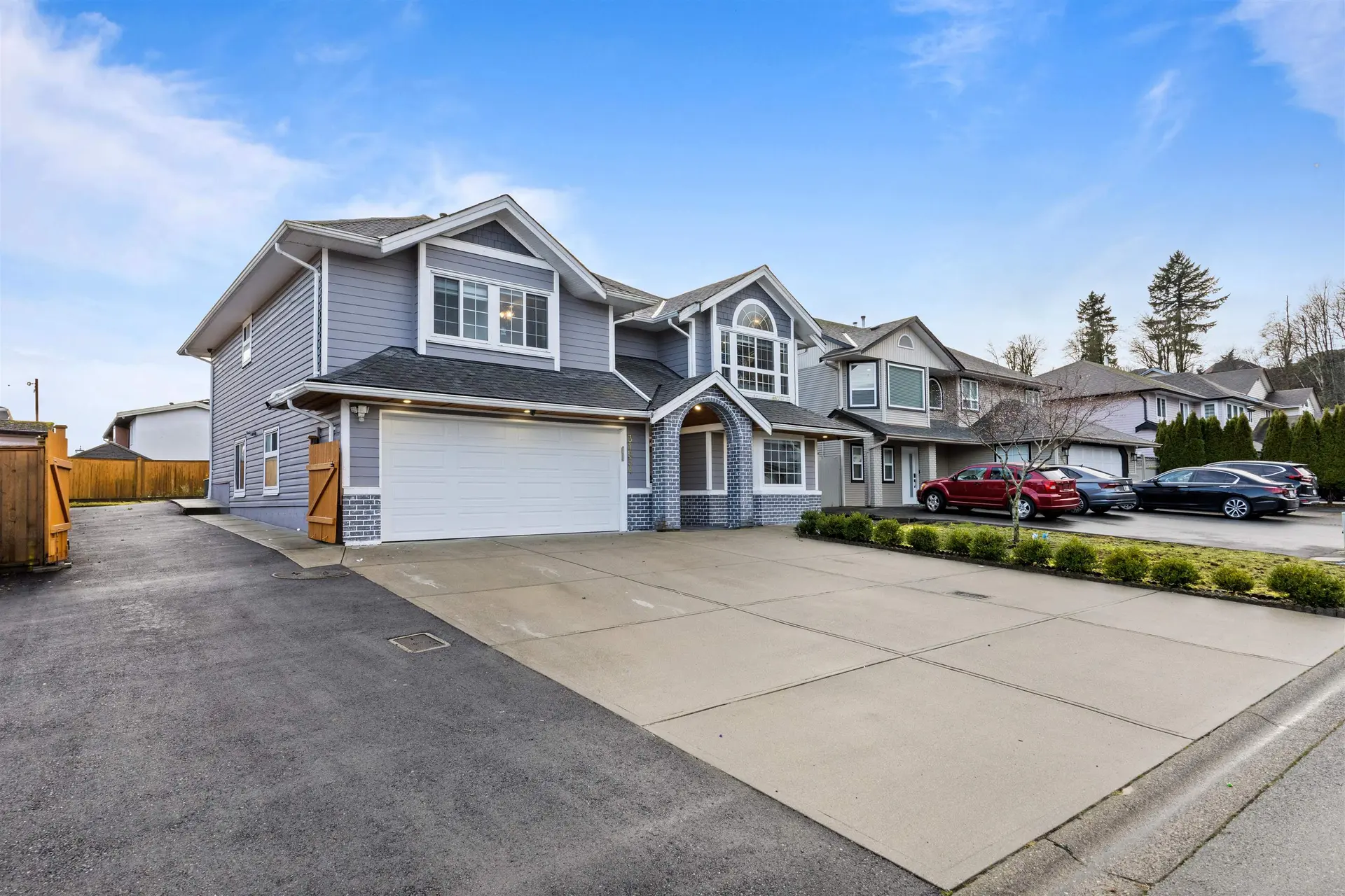 Property at 31954 Samuel Court, Abbotsford, BC