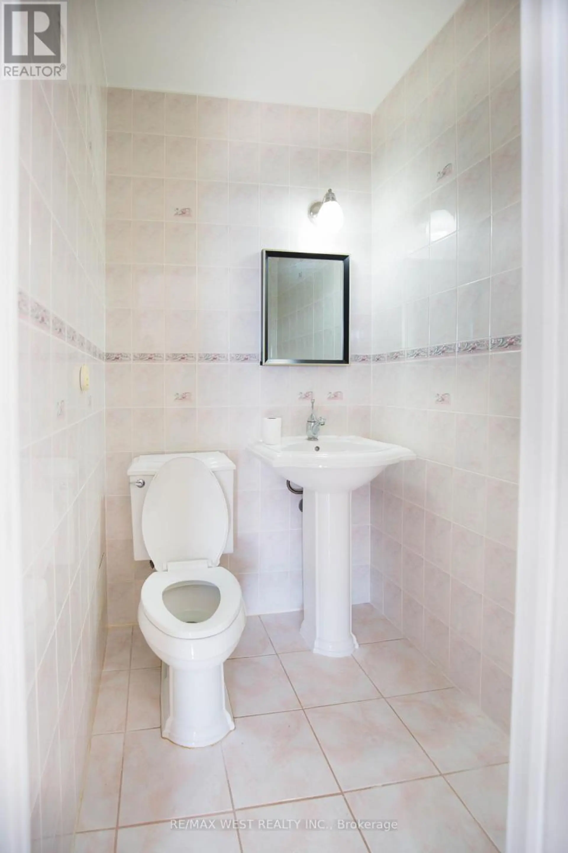 #1503 3025 QUEEN FREDERICA DRIVE - Image 9