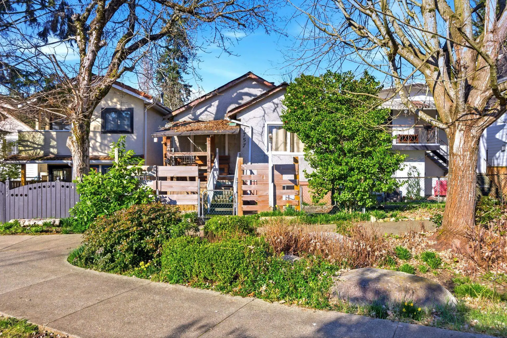 1757 E 8th Avenue - Image 3