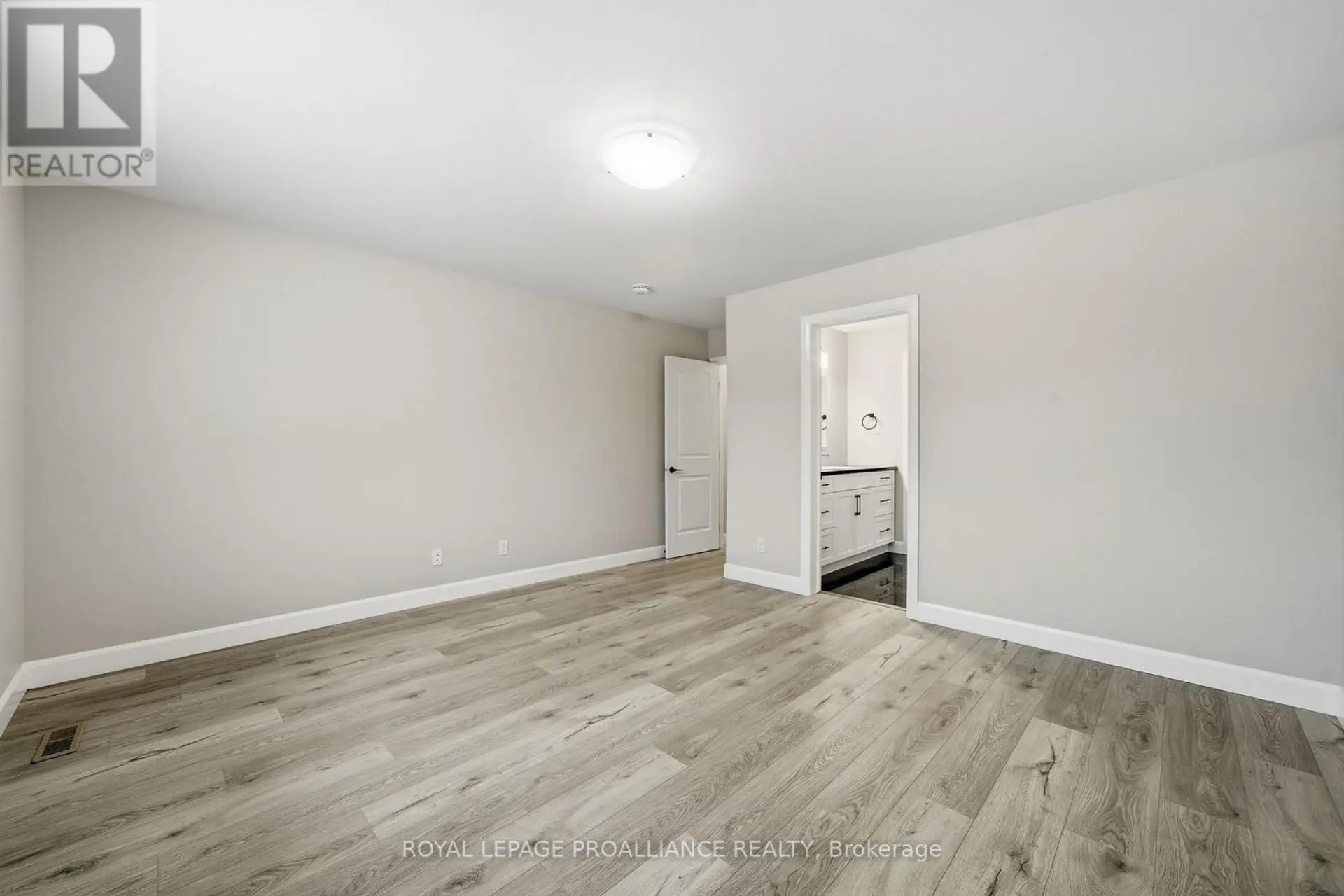 106 HASTINGS PARK DRIVE - Image 13