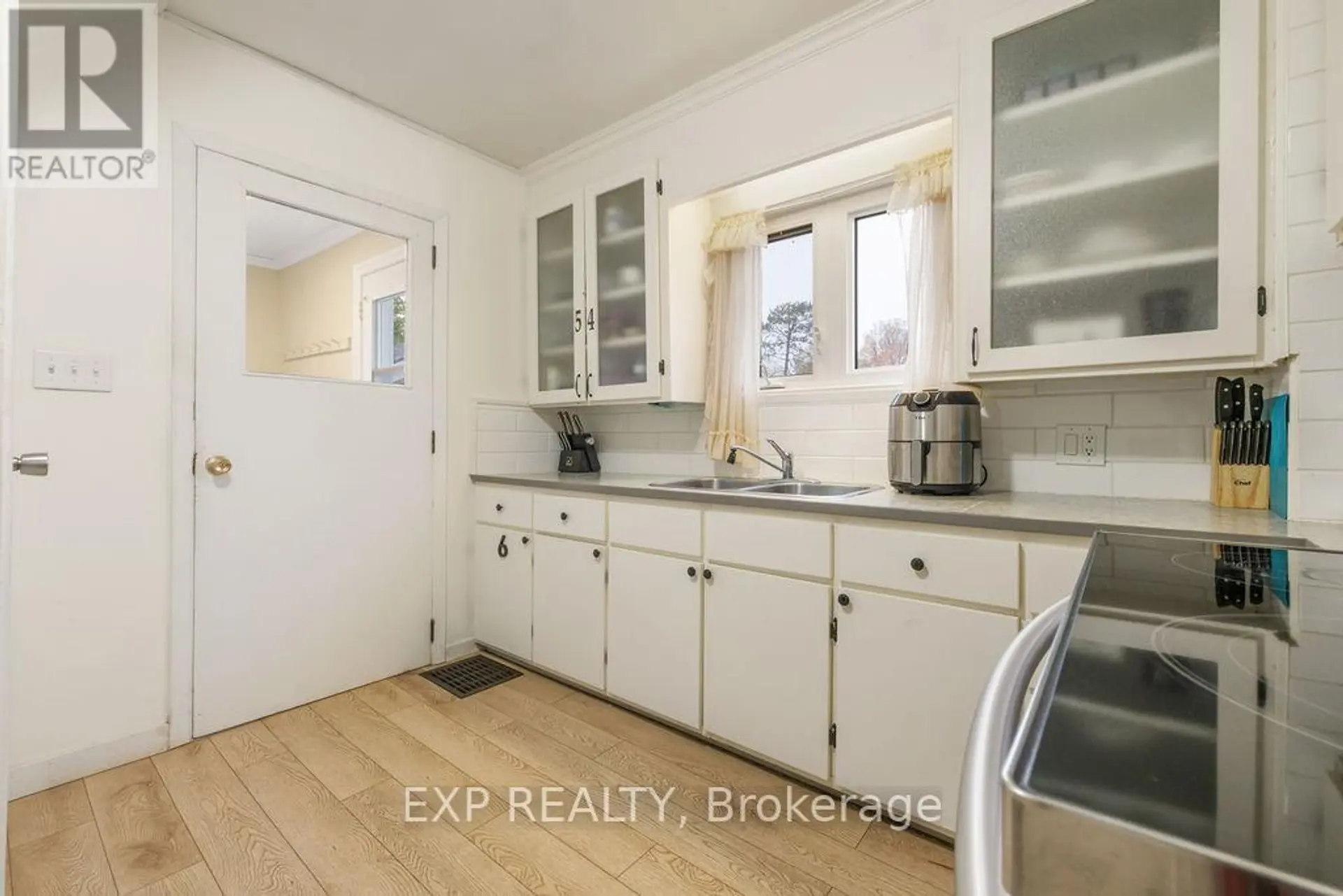 495 WILBERT STREET - Image 3