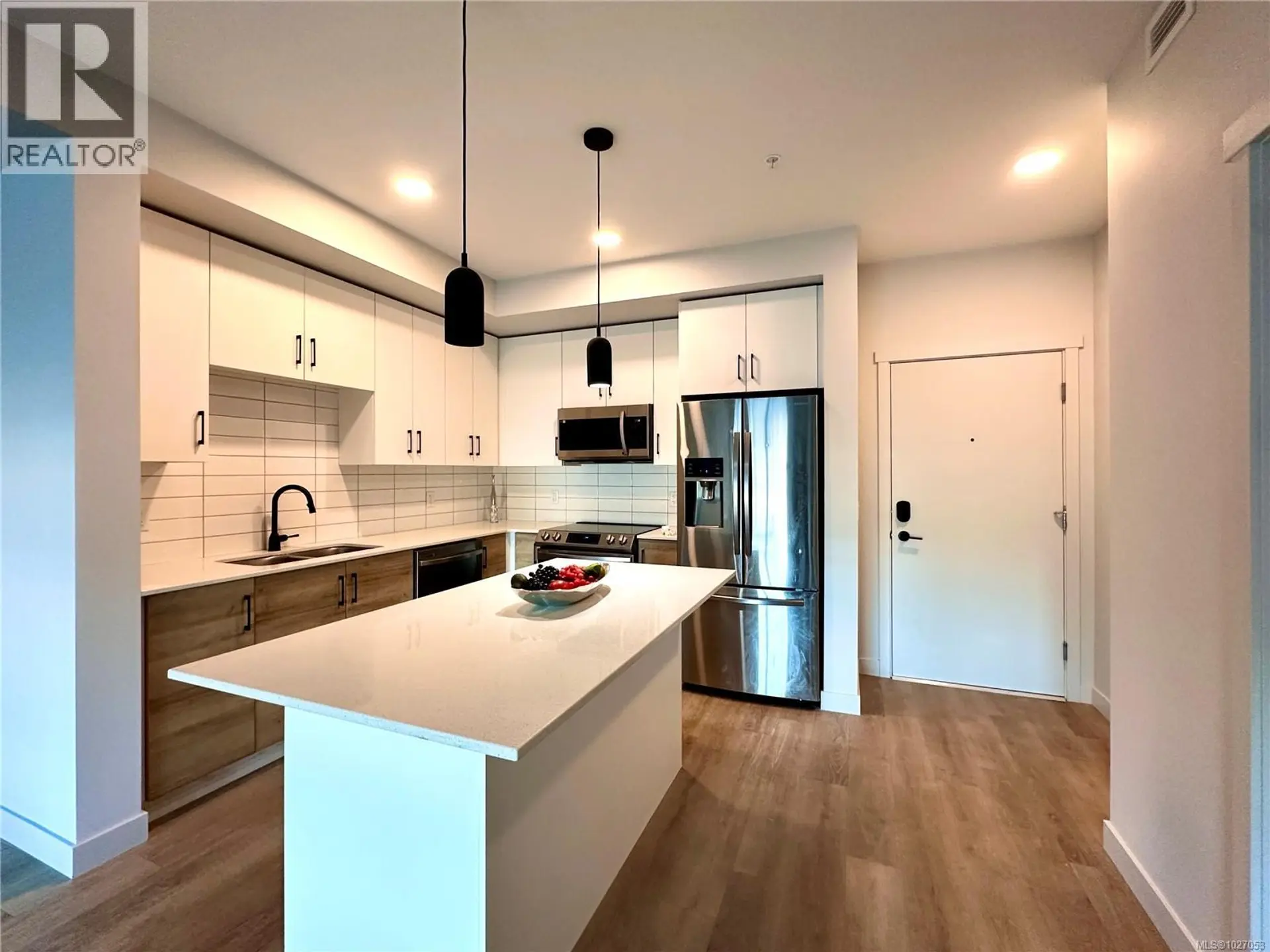 #210 2465 Gateway Rd - Image 3