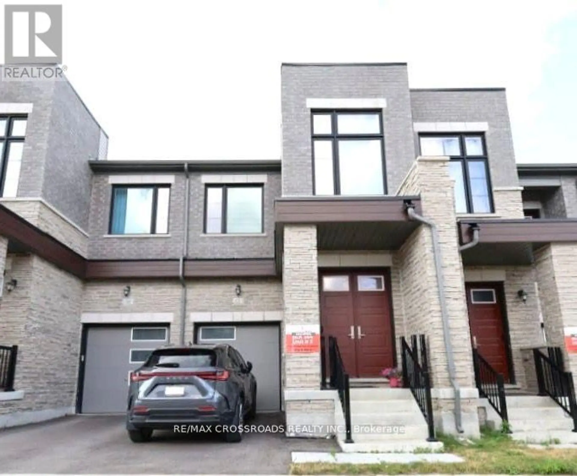12 SCHMELTZER CRESCENT - Image 1