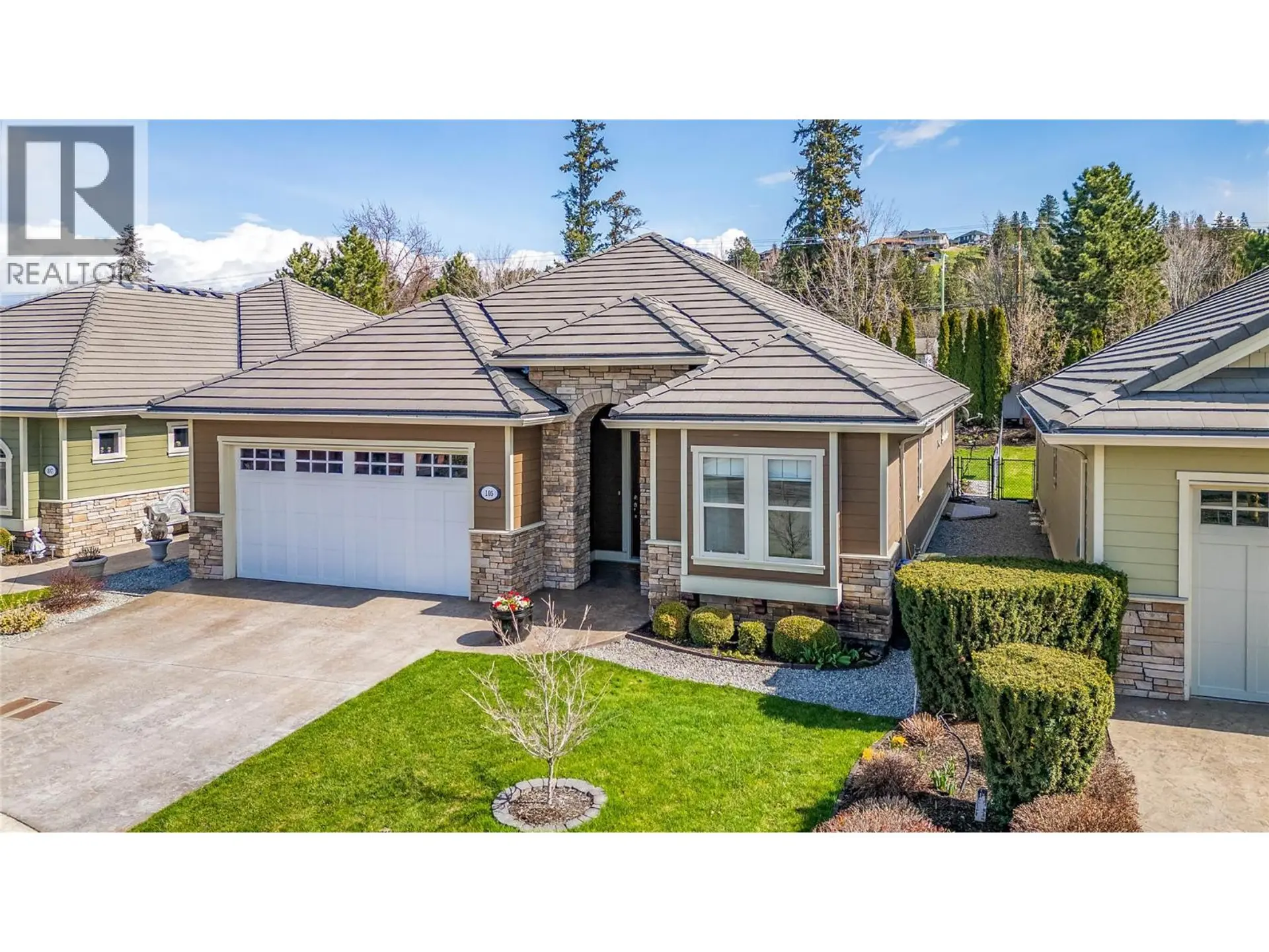 Property at #105 4450 GORDON Drive, Kelowna, BC